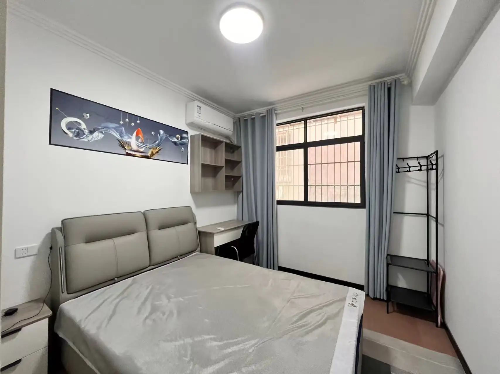 大洪不动产证在手全新装修的私房68万优价出售340平米上下5层