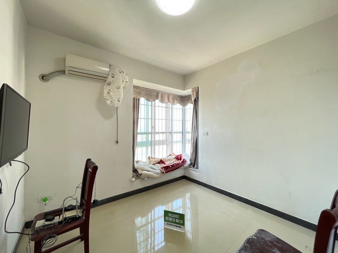 翰林公馆2室2厅2卫精装修保养完好优价出售！