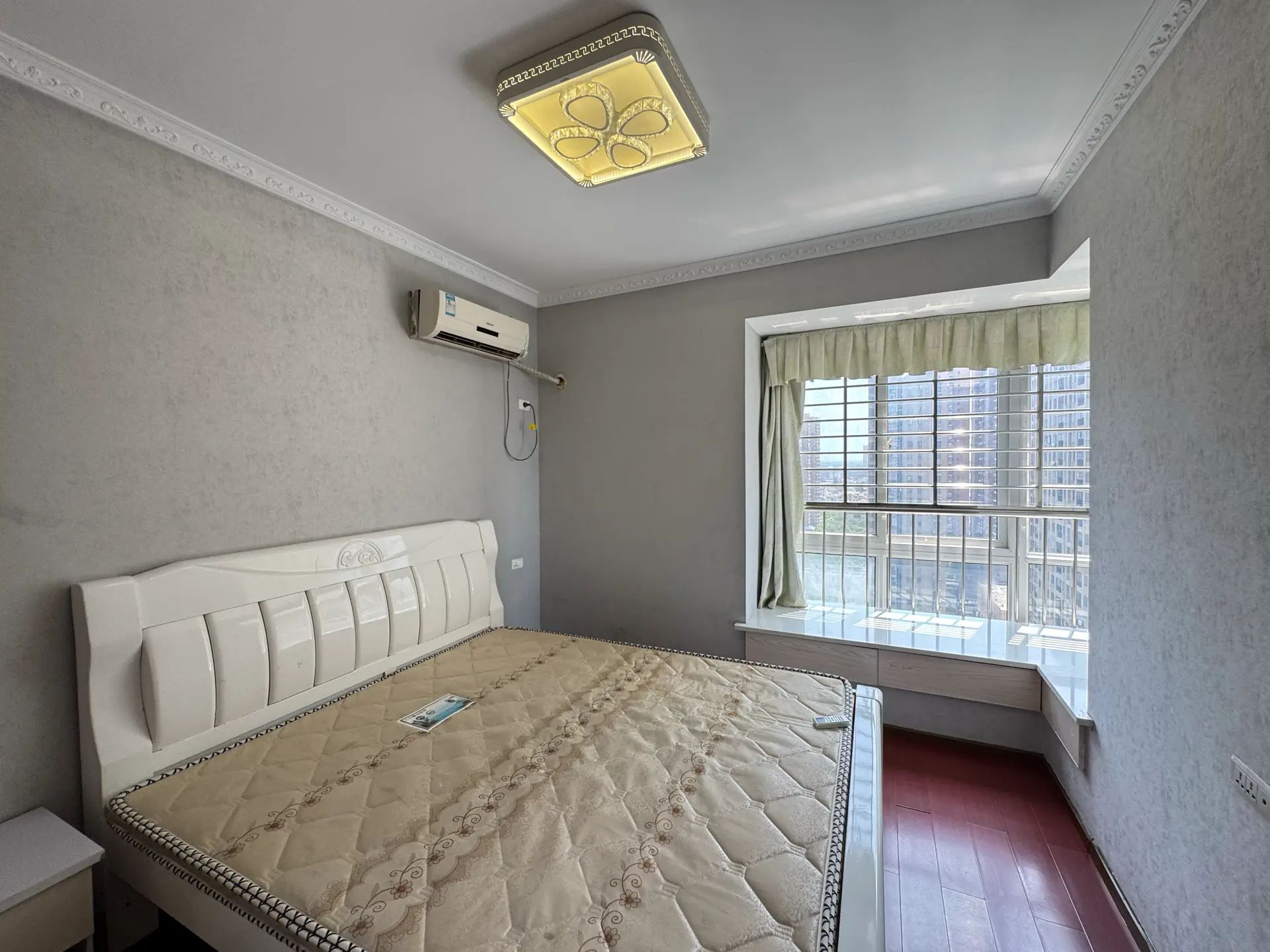 翰林公馆2室2厅1卫精装修保养完好拎包即住居家的理想选择！