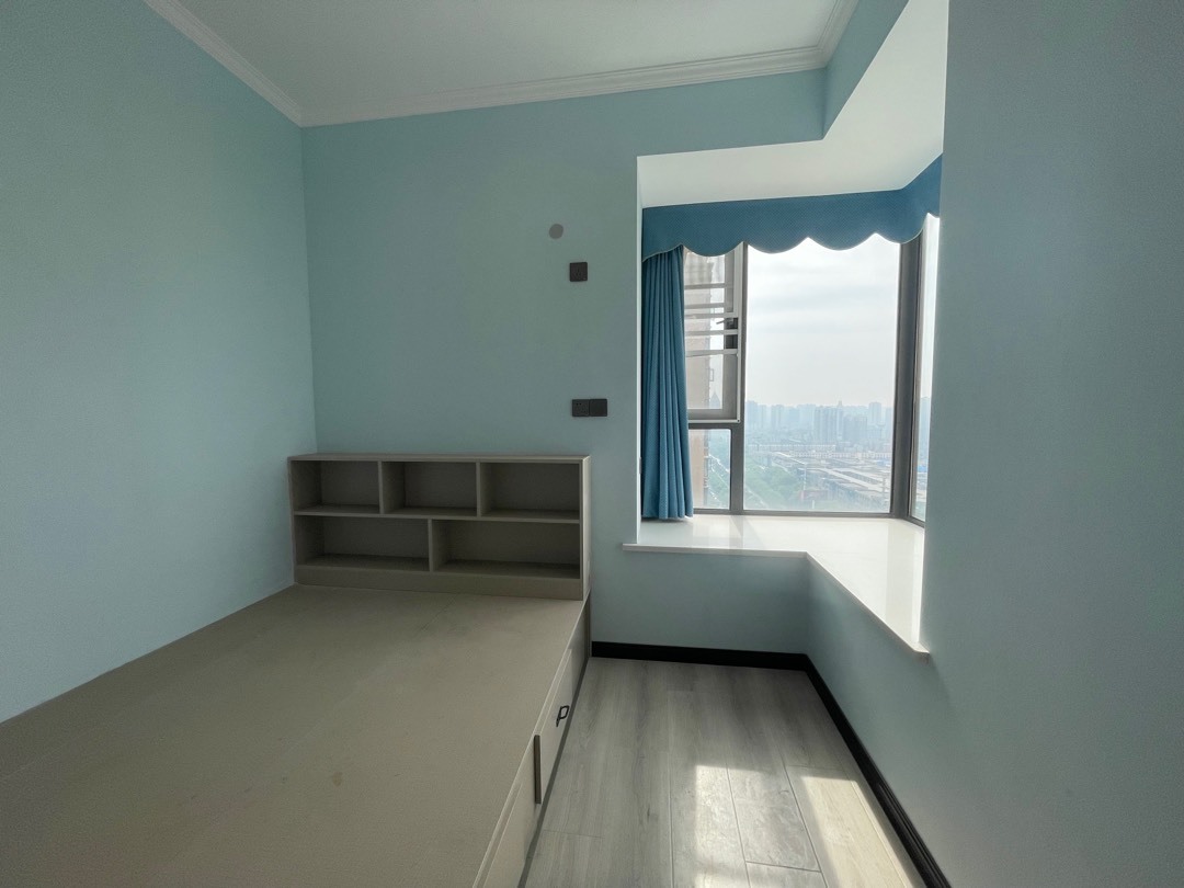 仙桃晓学旁紫润尚城2室2厅1卫精装修两证满2年优价出售！