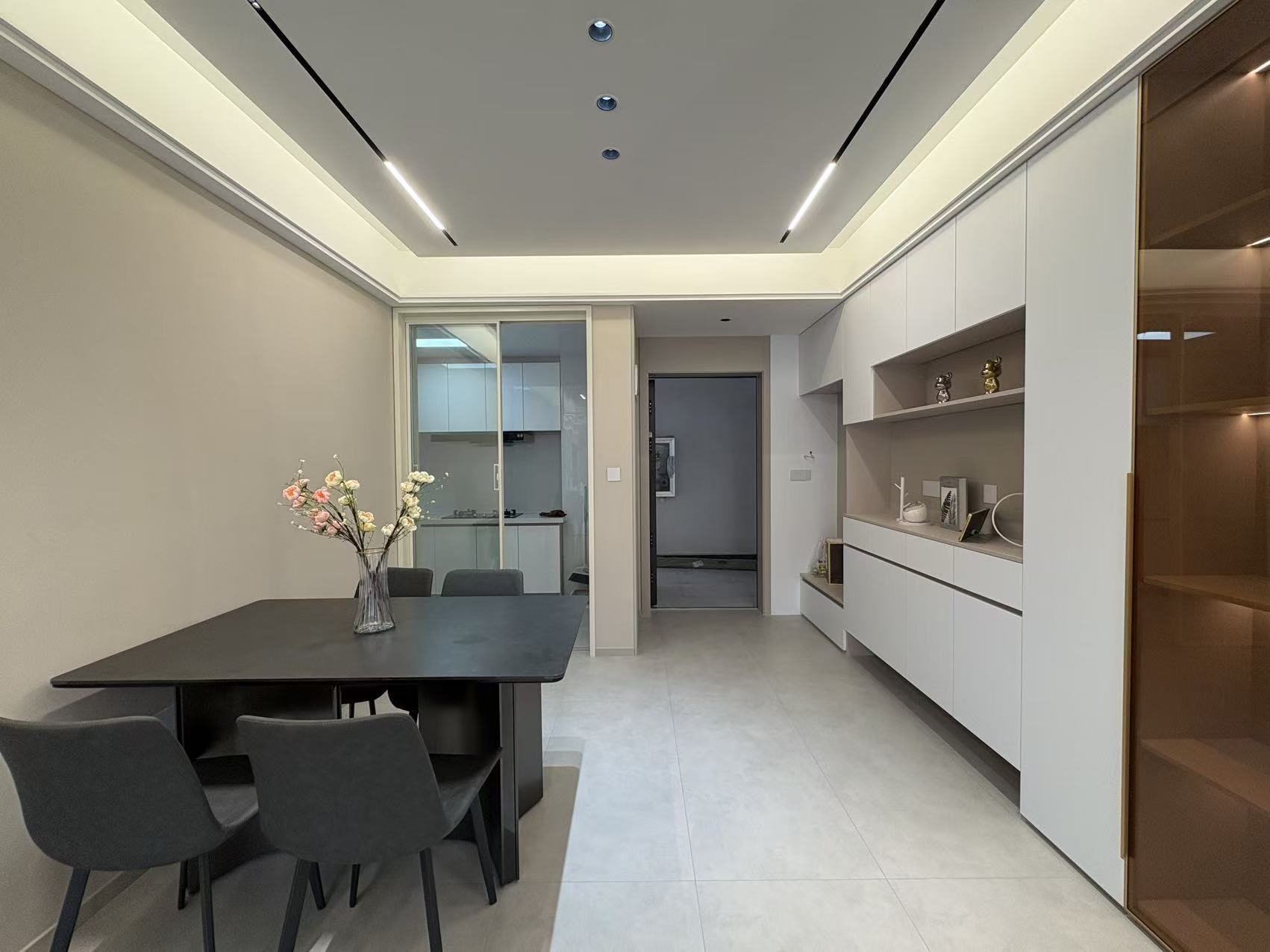 沔阳天泽园大学的旁边出行和购物都非常方便