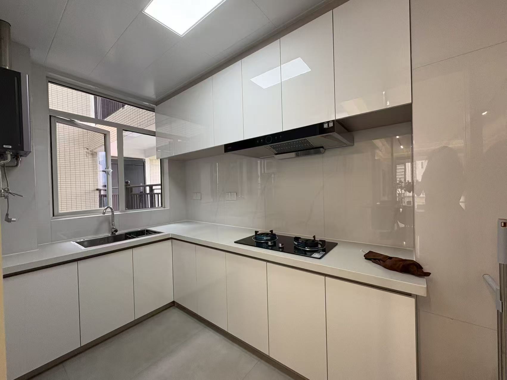 沔阳天泽园大学的旁边出行和购物都非常方便