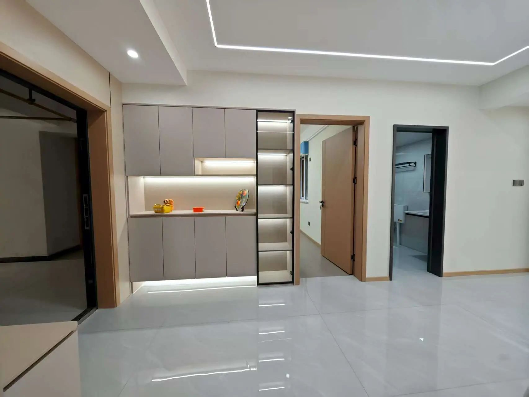 元泰未来城B2区，3室2厅2卫精装修拎包即住！