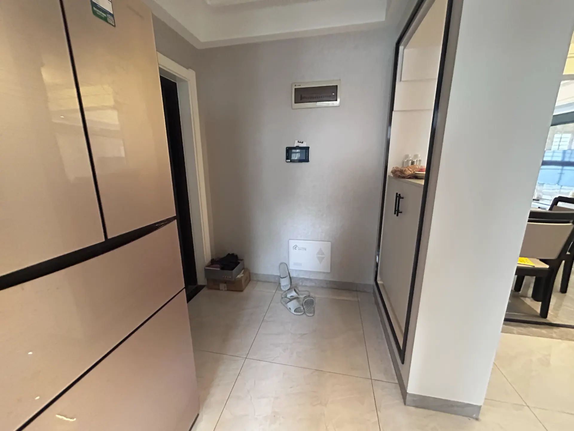 福星城3室2厅2卫精装修家具家电齐全保养完好优价出售！