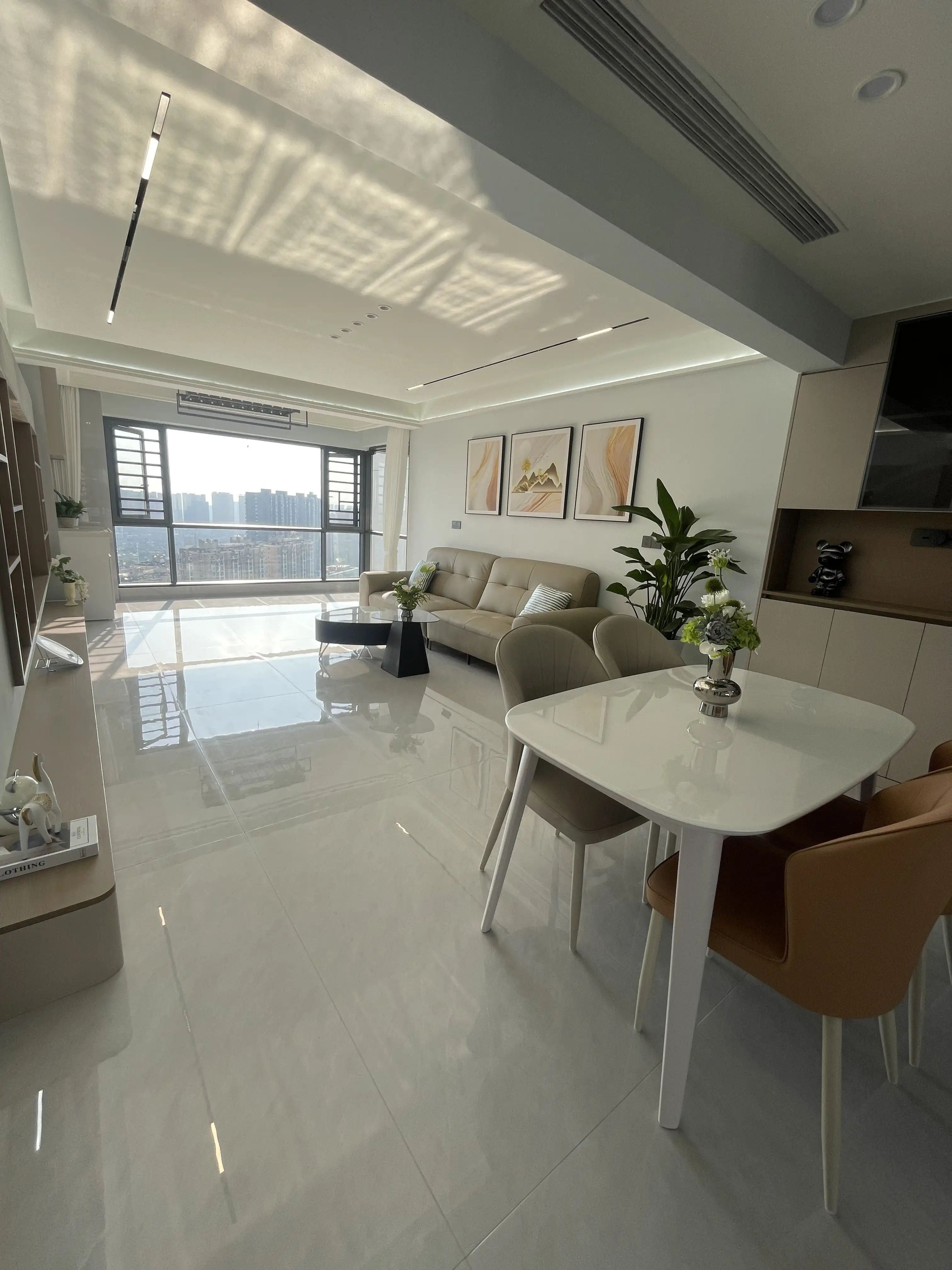 福星城3室2厅2卫全新精装修优价出售！