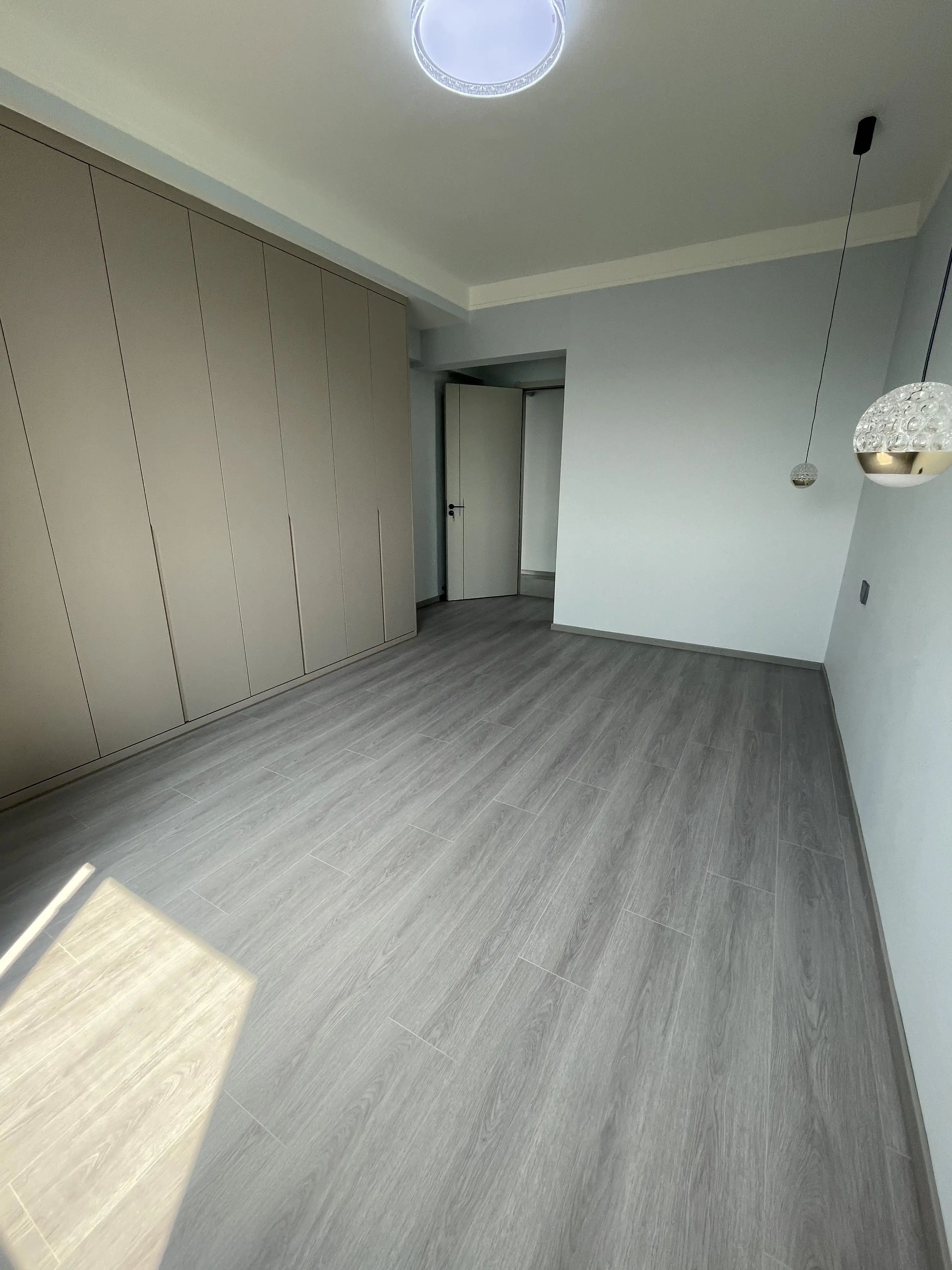 福星城3室2厅2卫全新精装修优价出售！