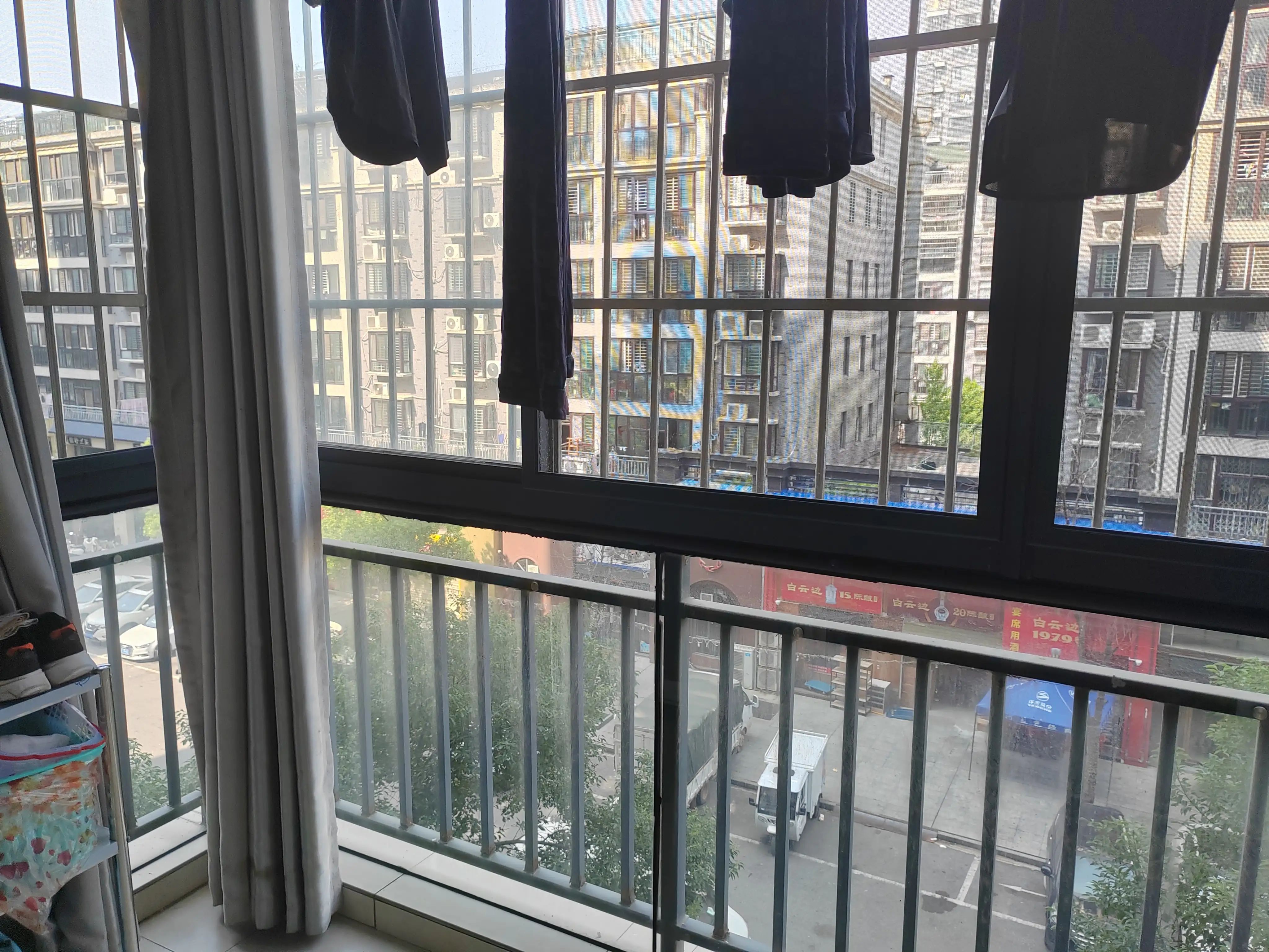 城南星城国际电梯房3室2厅2卫精装修证件齐全有电梯！