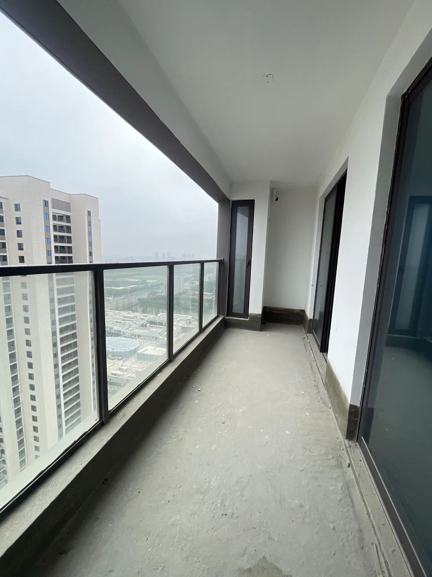 吾悦华府现房现房3室2厅2卫中高楼层现房现房带车位带车们带车们