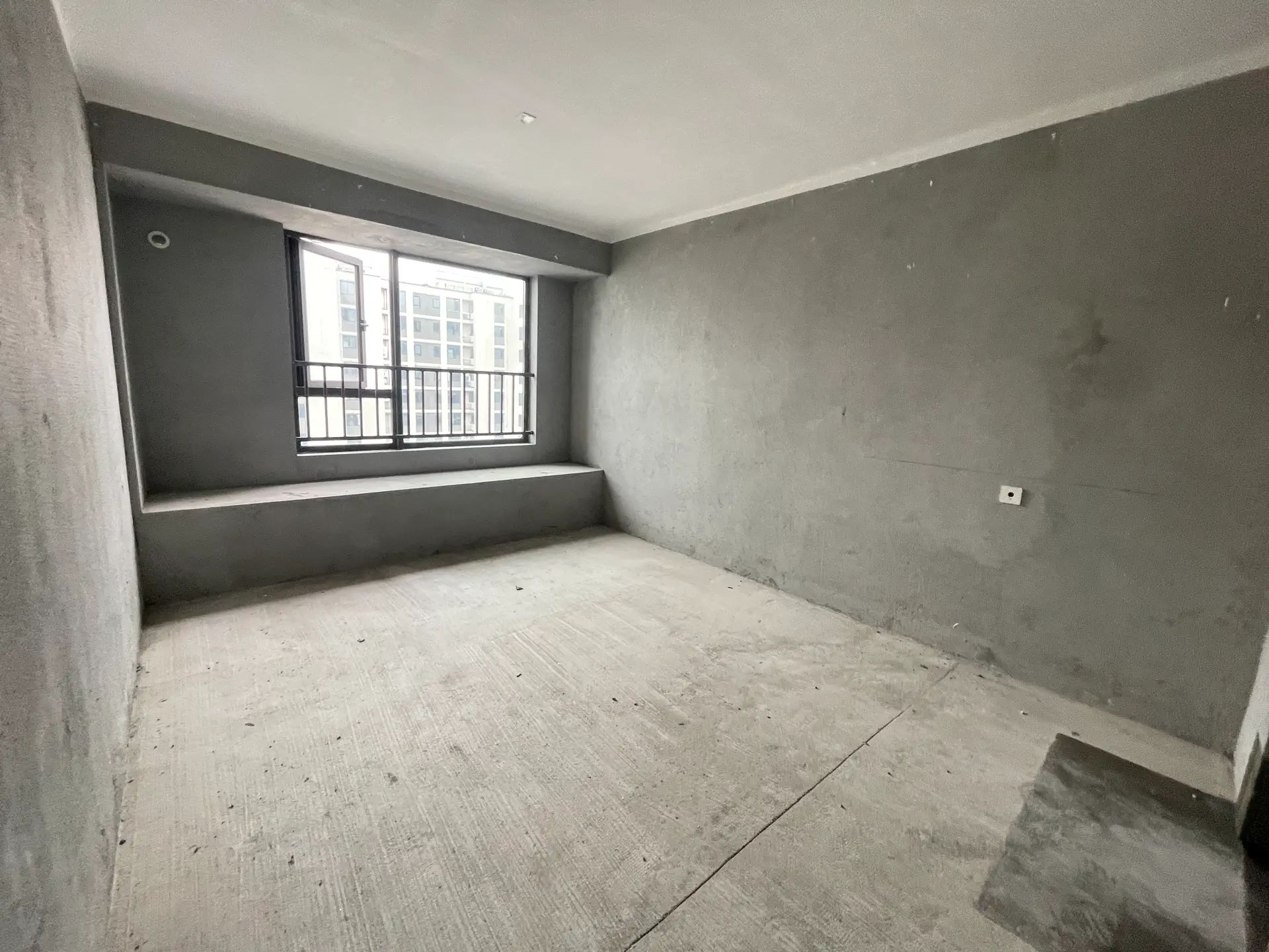 吾悦华府现房现房3室2厅2卫中高楼层现房现房带车位带车们带车们