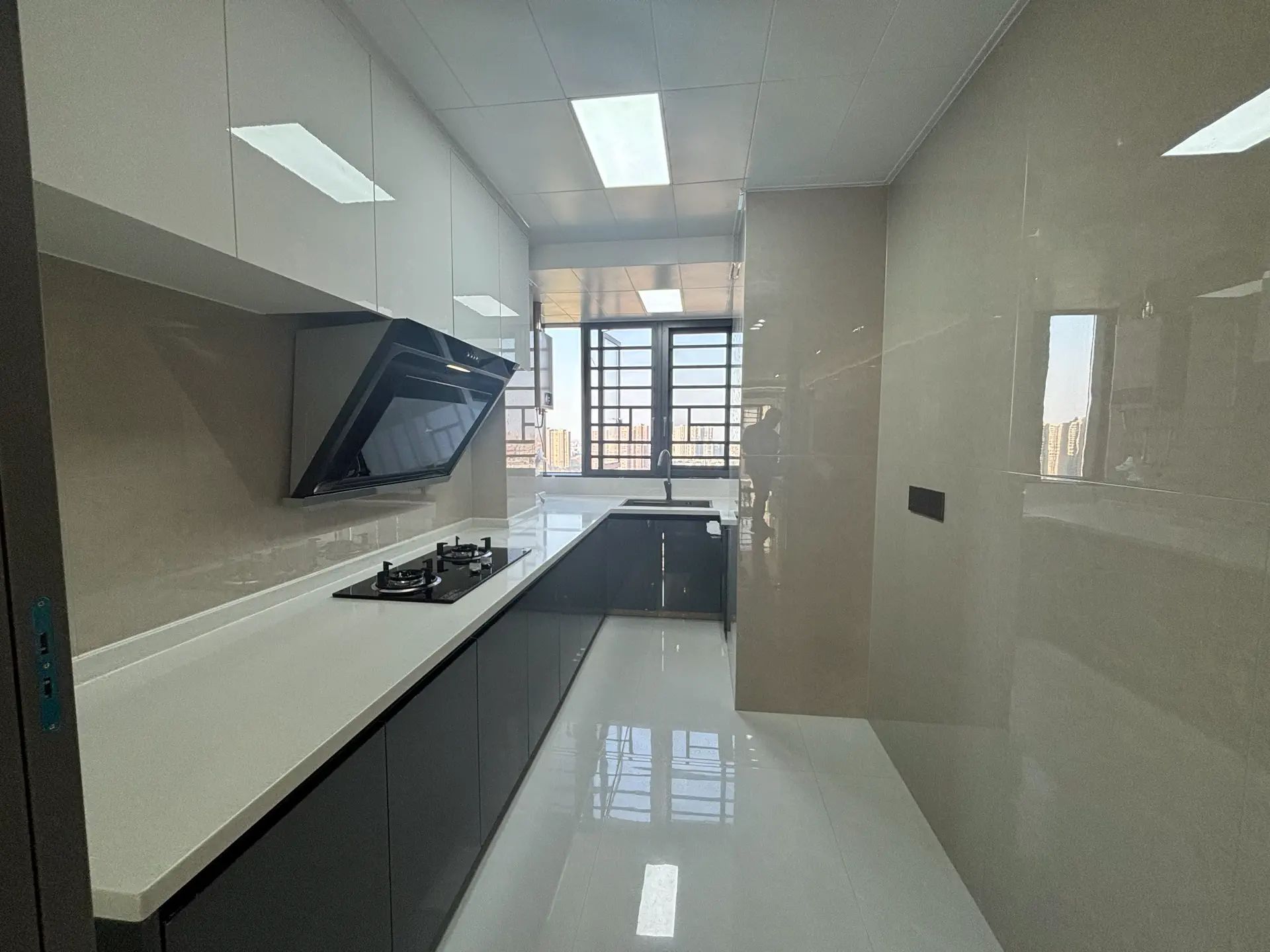 城南御湖世家楼盘新绿化高精装修拎包即住居家理想选择！