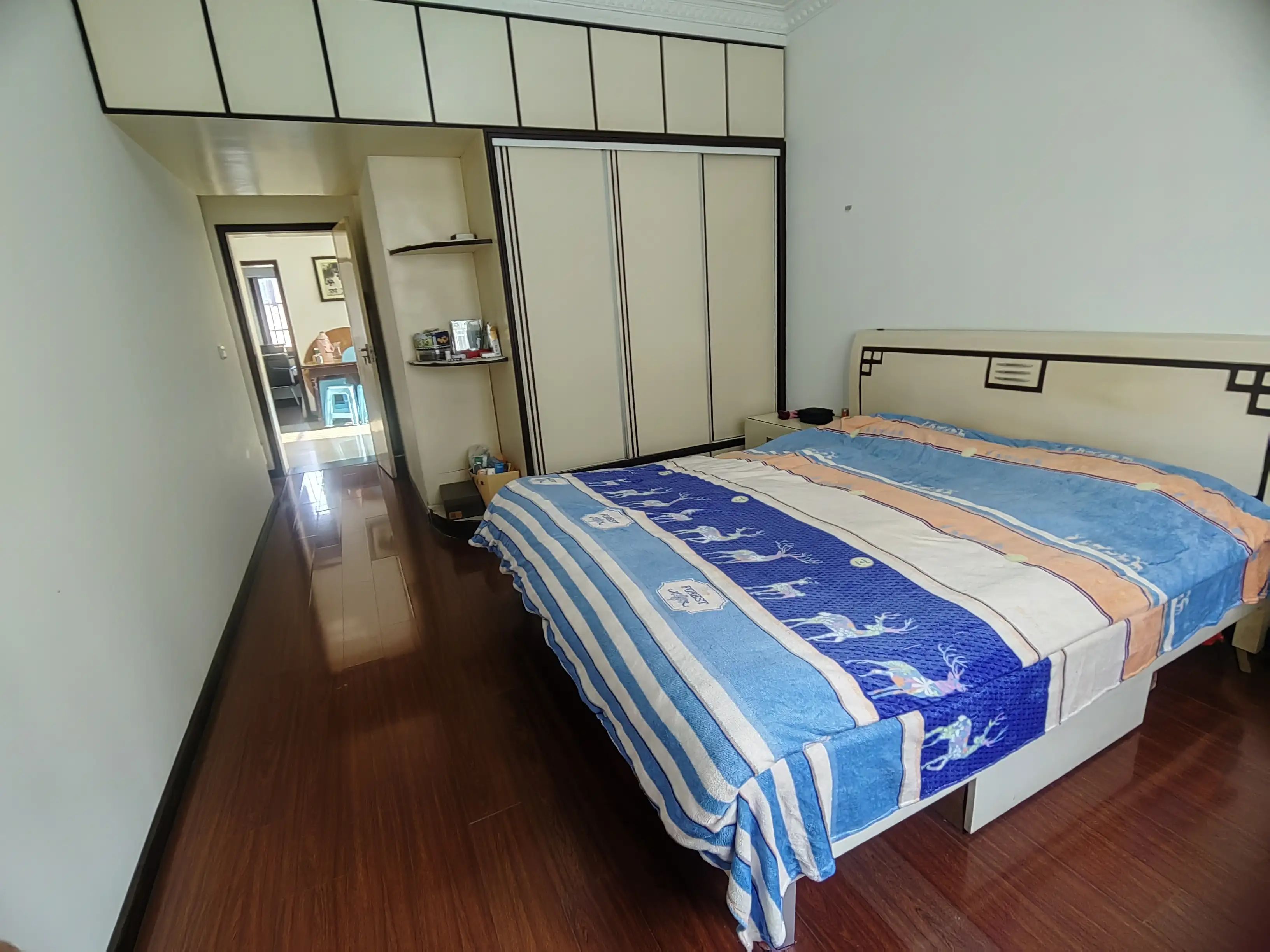 大新路好地段江景房中间楼层99平18.5万优价出售