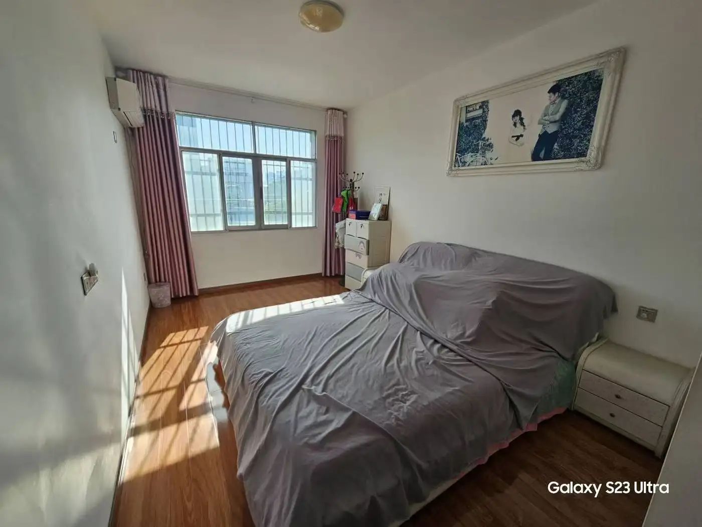 公安局安全文明楼3室2厅2卫精装修家具家电齐全优价出售