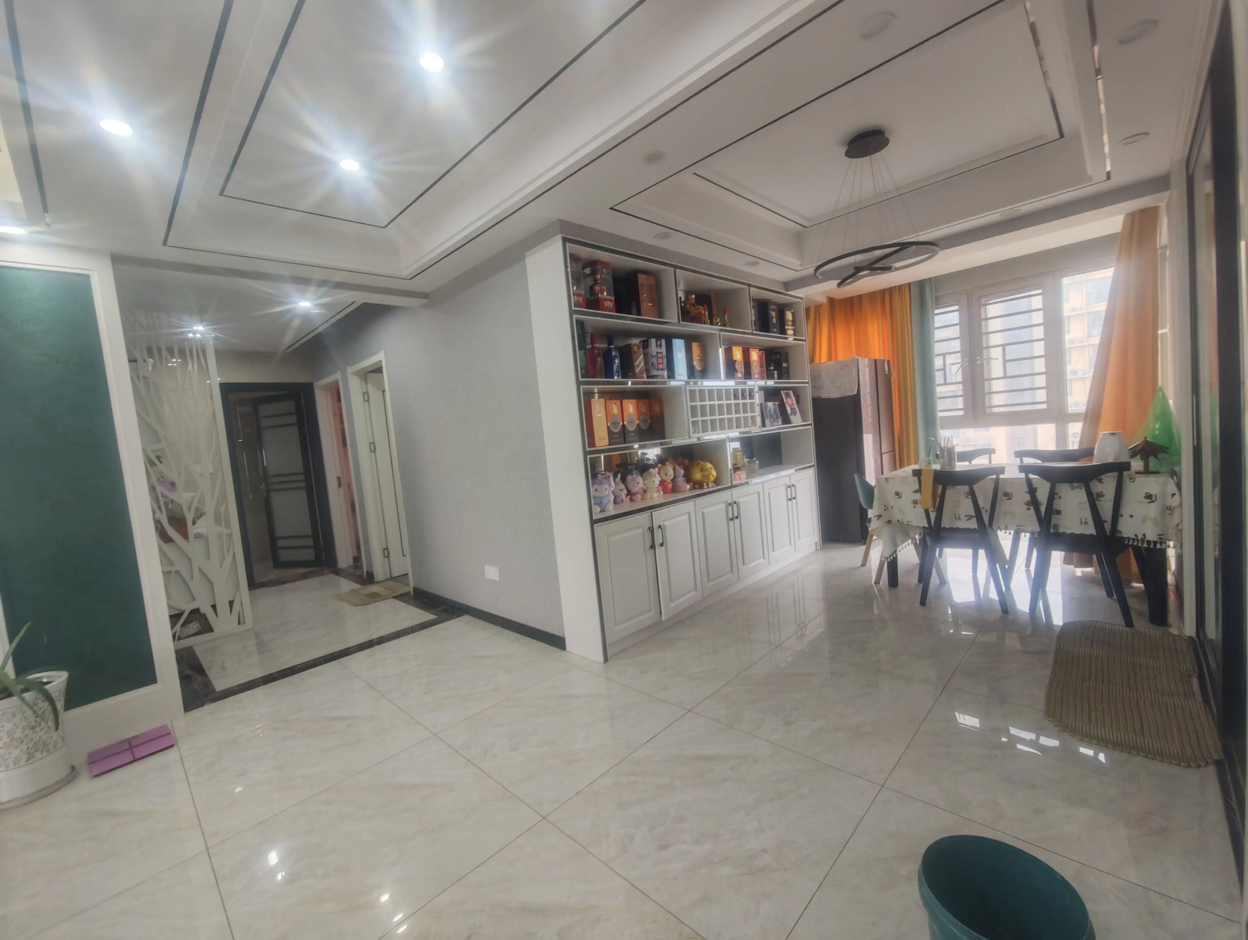 仙桃满庭春3室2厅2卫精装修家具家电齐全拎包即住居家的理想选择！