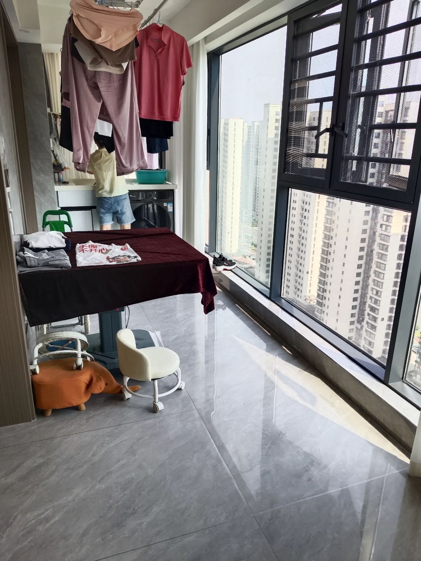 仙桃南城新区新城名都3室2厅2卫精装修家具家电全配两证满2年优价出售！