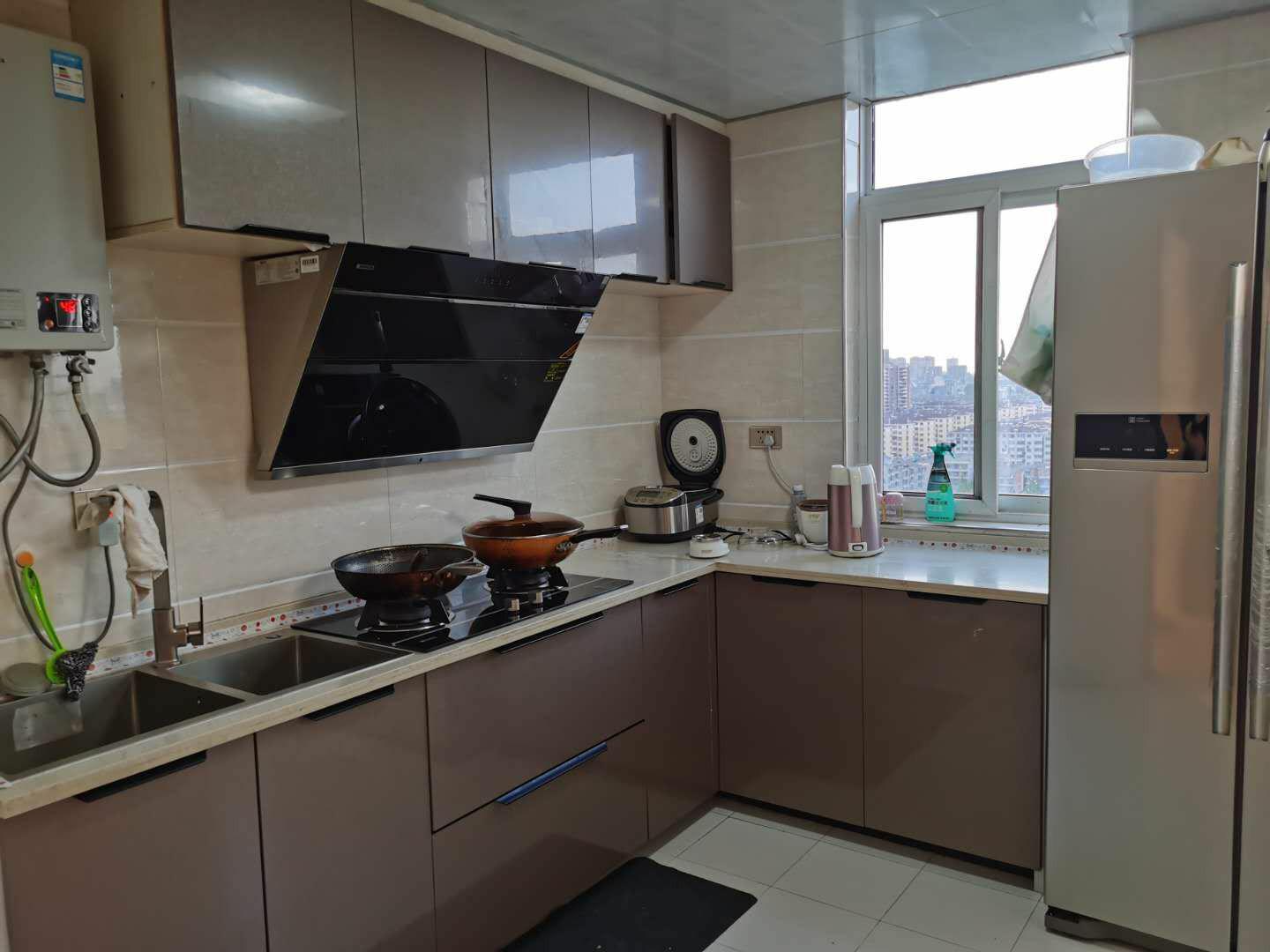 阳光田园国际81平复试精装修2房2卫