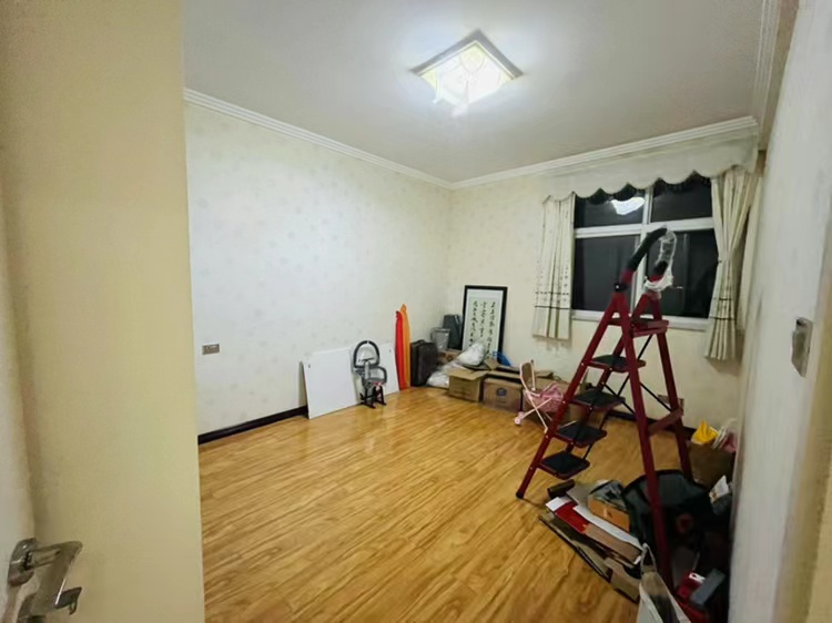 仙桃城南正中间