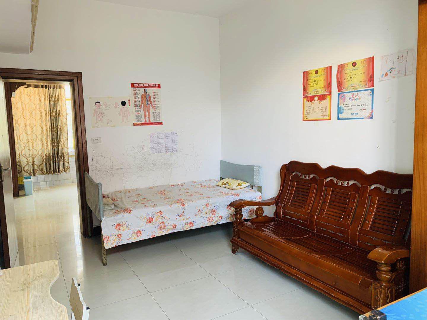 油炸湾油厂路装修两房步梯好楼层，不动产证在手