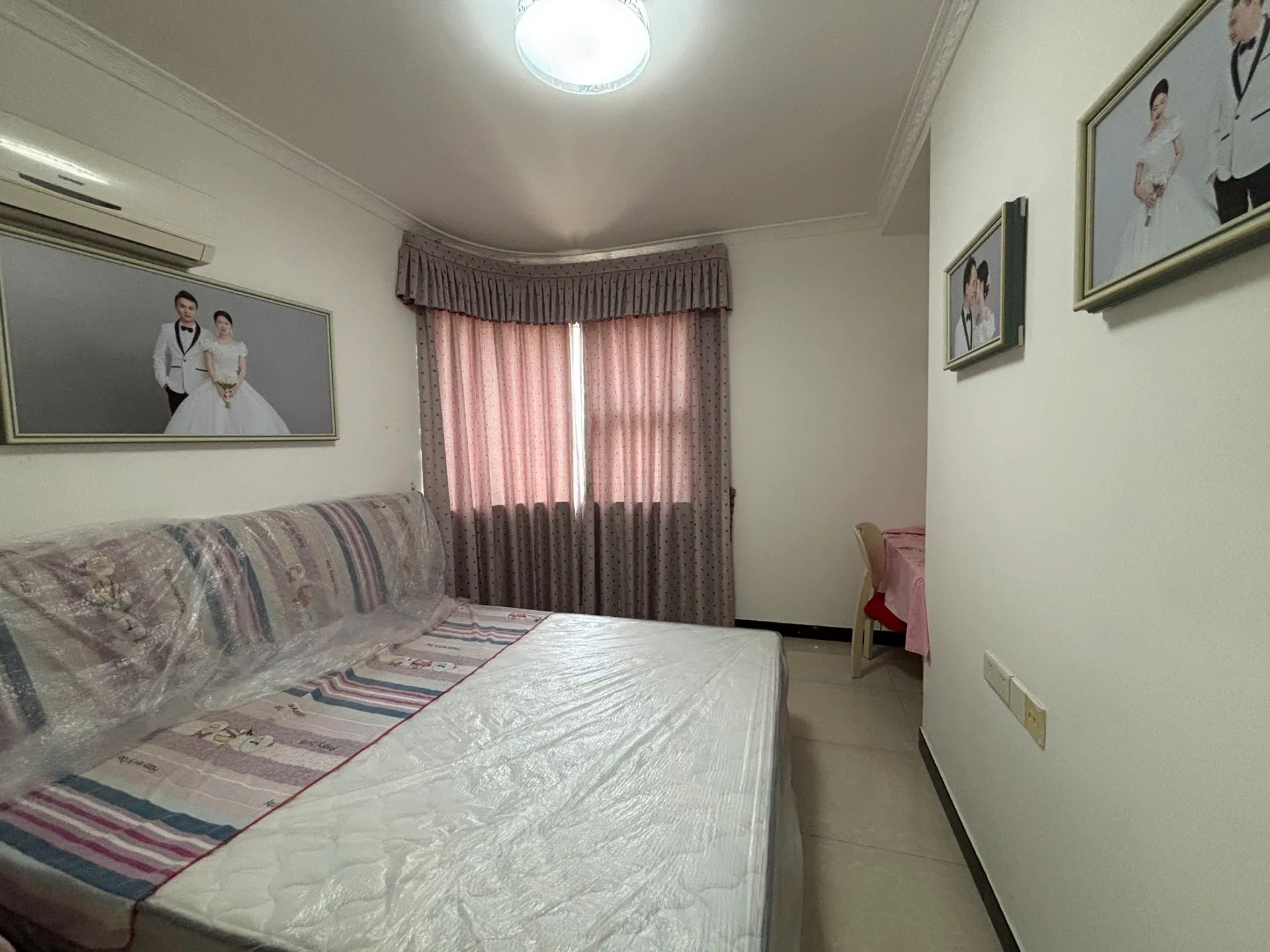 捡漏，诚心出售，公园世家，精装三房，电梯小高层，证满二