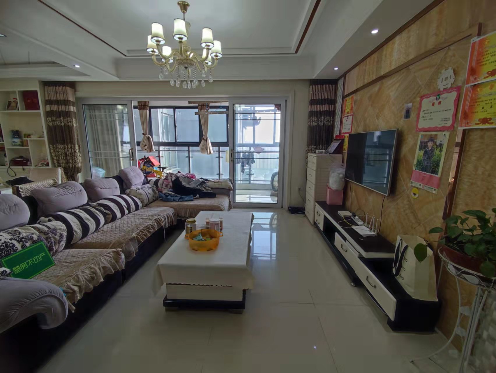 福星城 精装修 南北通透 边户 周边学曲环绕 出入方便 证满2年