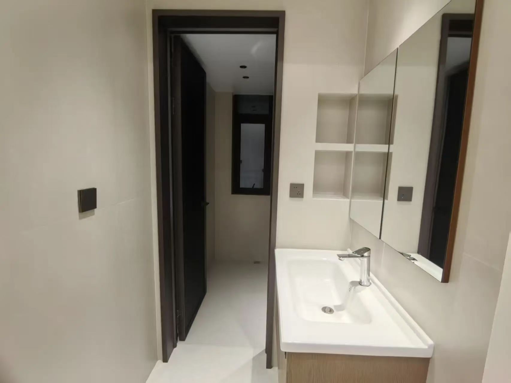 捡漏，城南锦绣江山望府，亏本出售，业主包满二，降价7万，精装两房