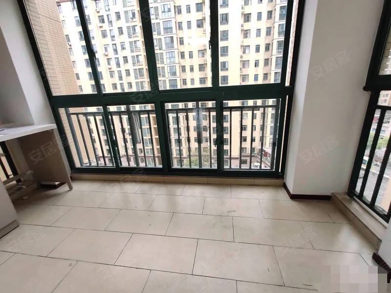 城南新城壹号，小高层，单价5字头，电梯好楼层，精装三房，满五