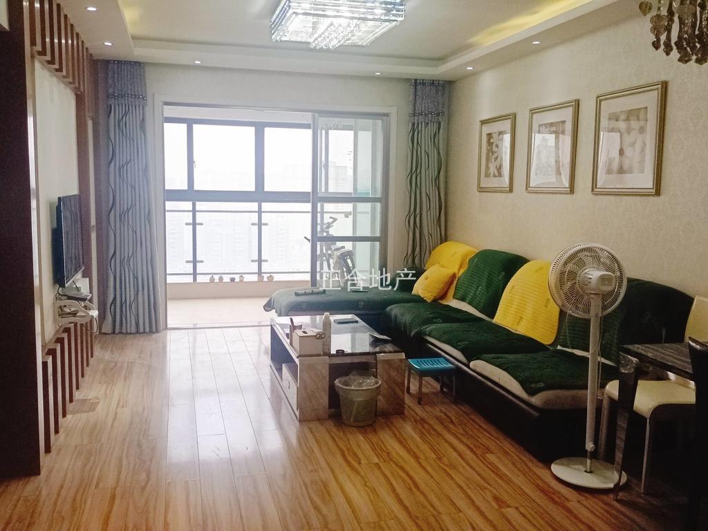 城南，福星城 ，精装二居室，电梯好楼层，证满二，诚心出售