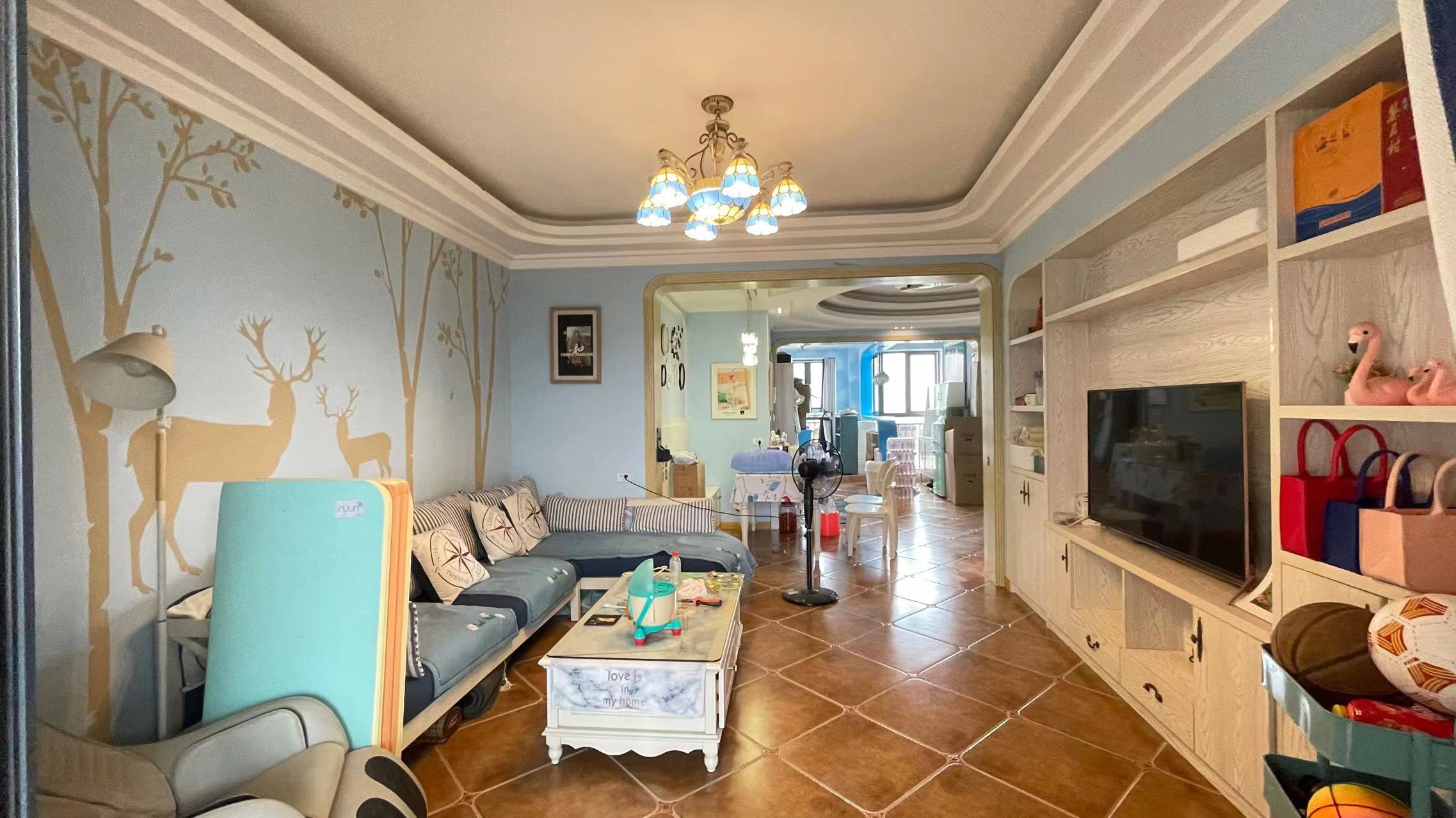 绿地华庭傲城.全屋品牌定制.三房两卫带衣帽间.证件满二.看房方便