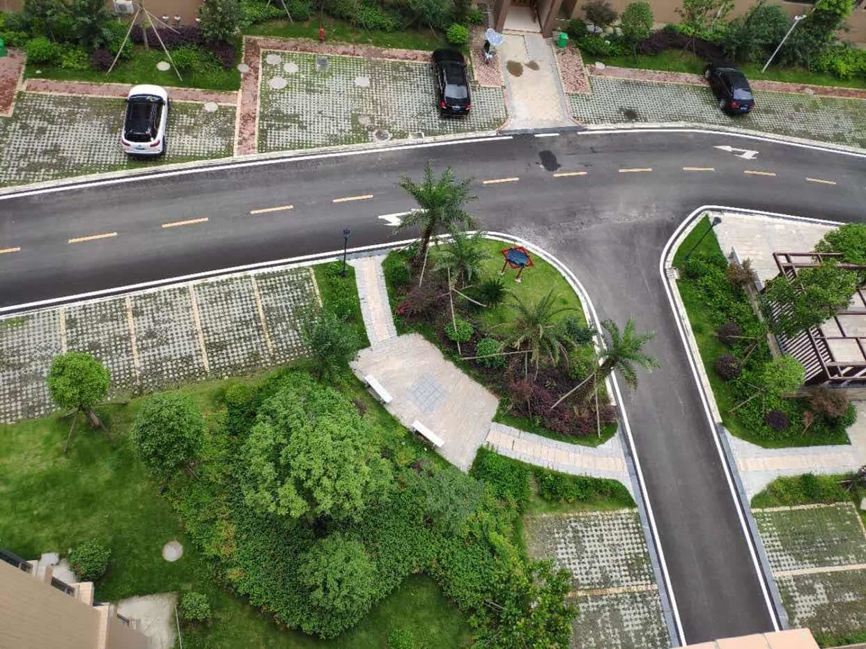 40万方大楼盘， 付五万的现房，93到151面积楼层任选