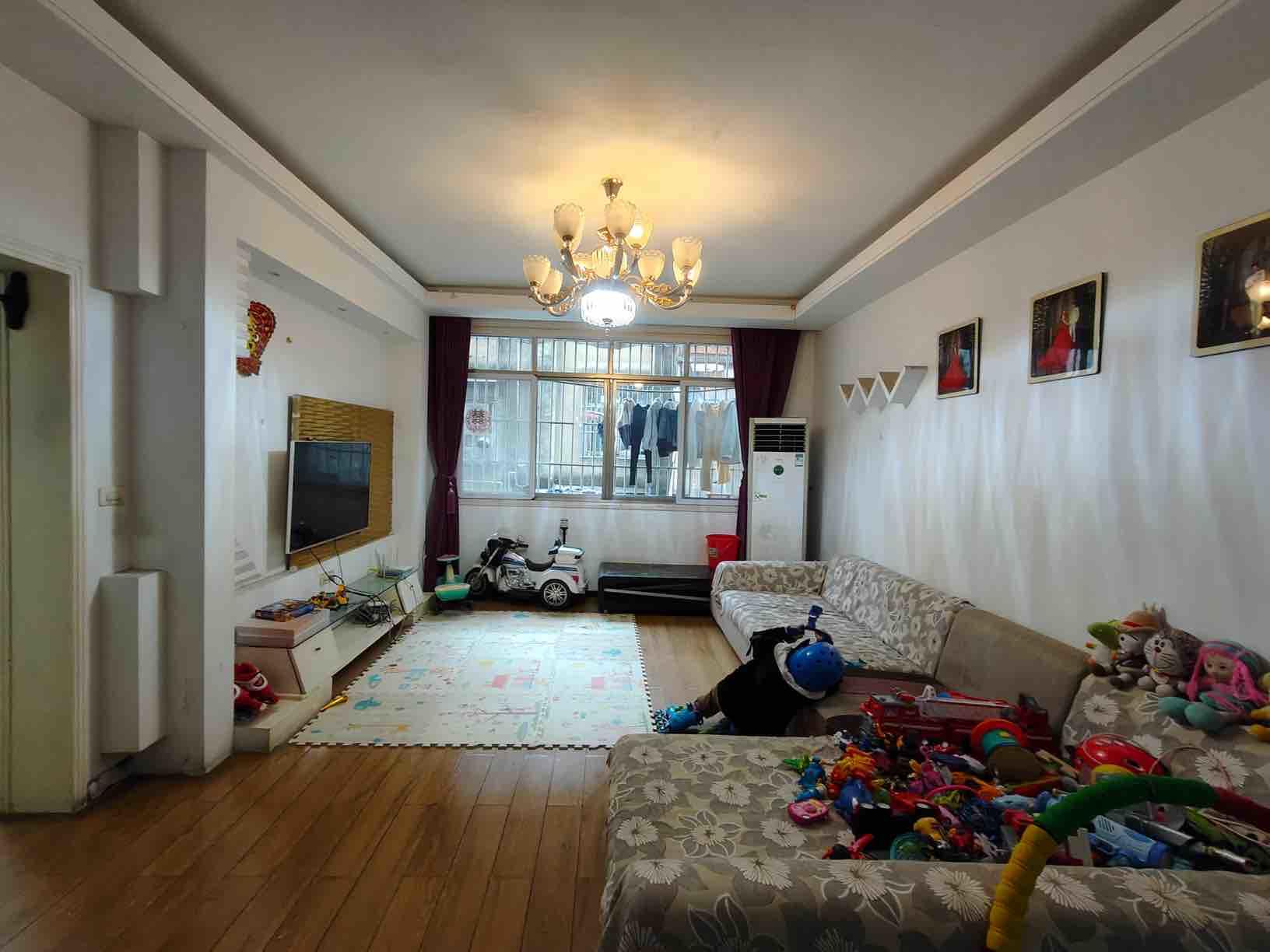 老城区交通路品牌家电家具拎包入住