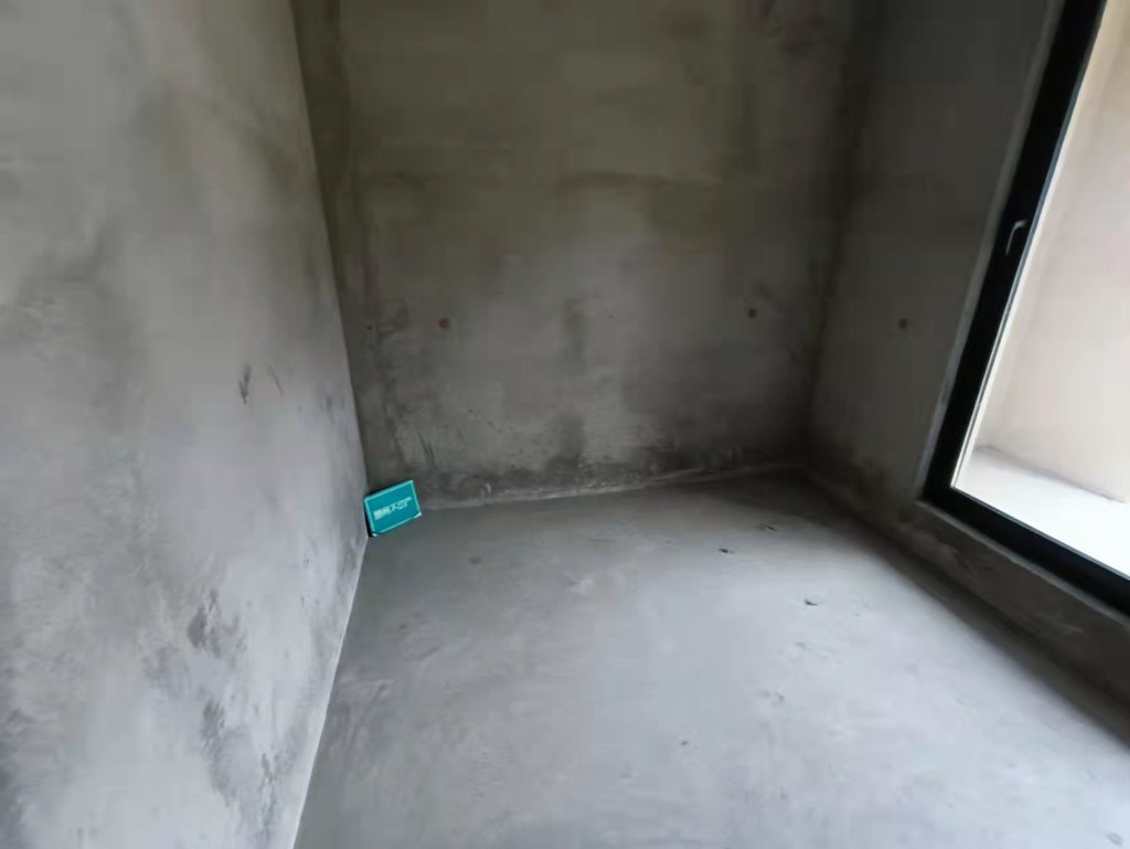 绿地华庭双排大别墅带超大院子带地下室享人生  生活从这里开始