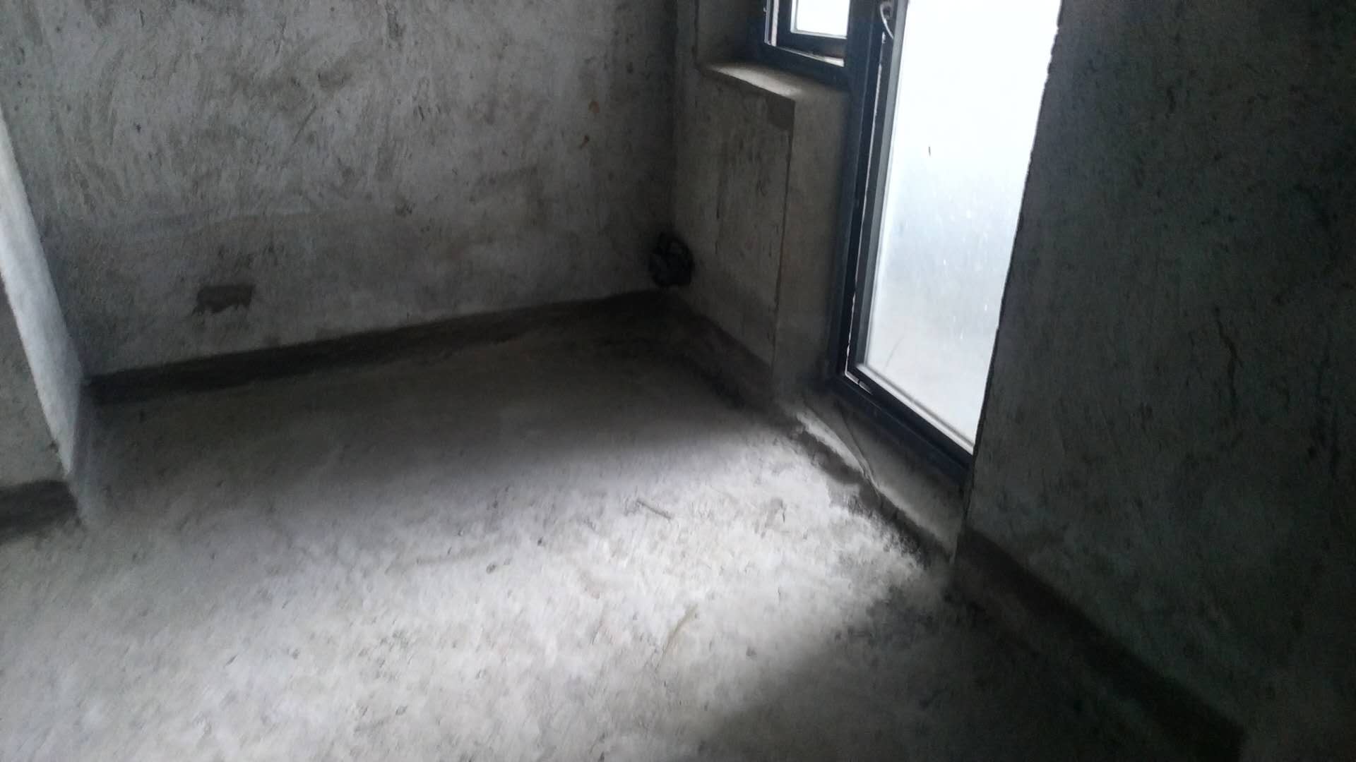 电梯单价5000东边户御景名邸双阳台证满二老三中旁有钥匙超大阳台