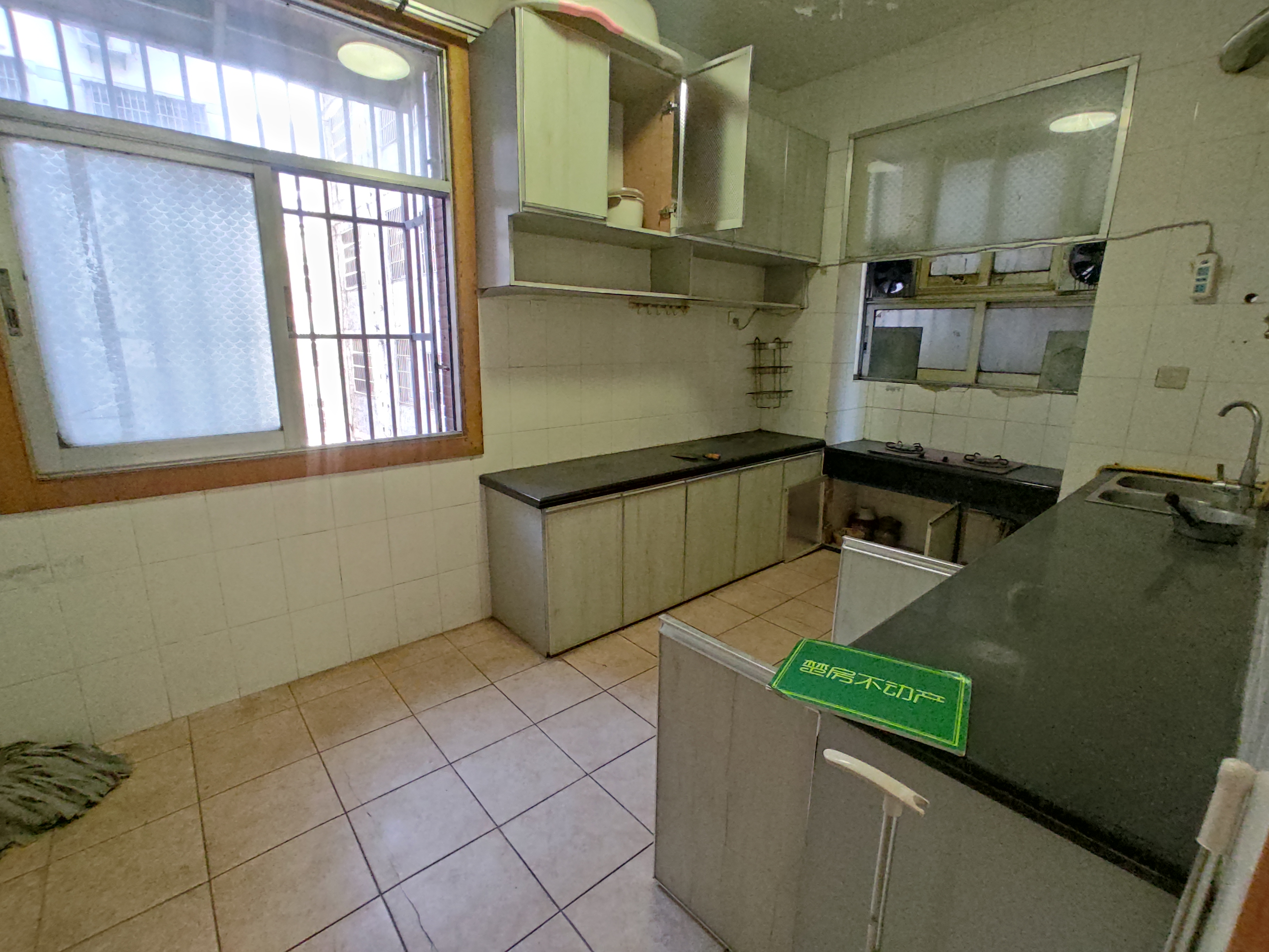 桃林园小区沔中北门大户型4房步梯好楼层看房约起来