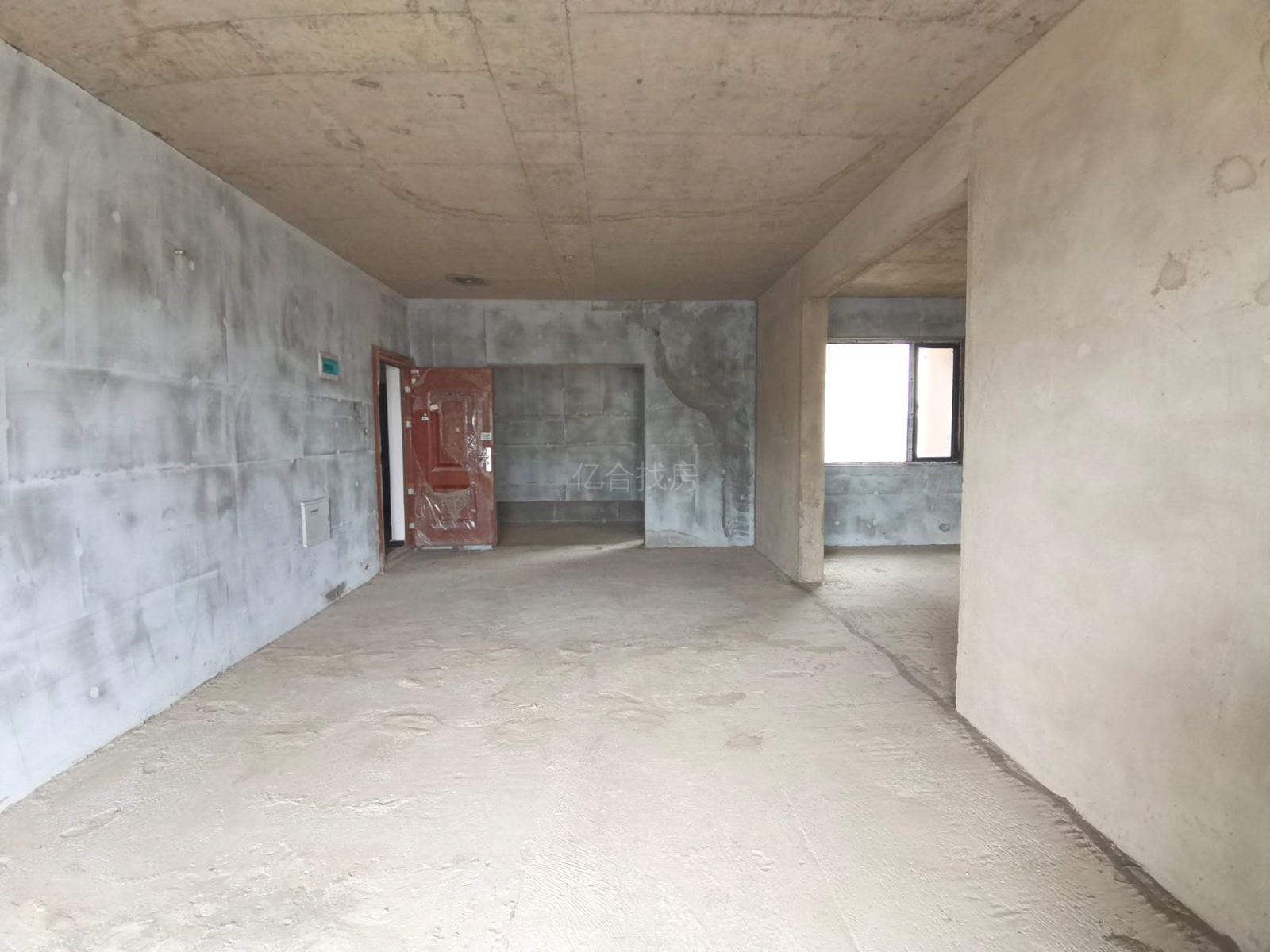 业主诚心出售，环球忠心，电梯好楼层，三开间朝南