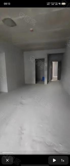 捡漏，房东亏本出售，蓝天白云，好楼层，19楼， 毛坯三房，