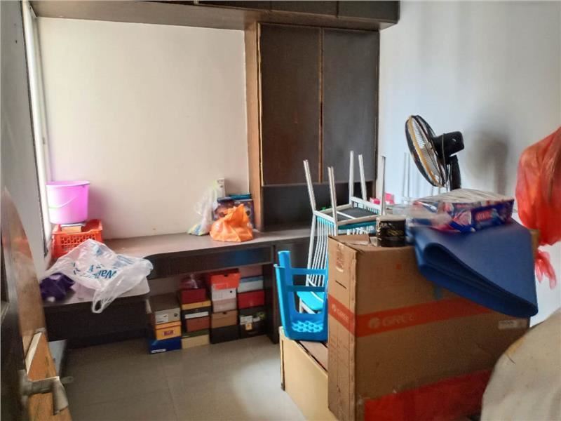 捡漏捡漏德政园精装3房2厅2卫， 付低，交通生活方便，读书便利