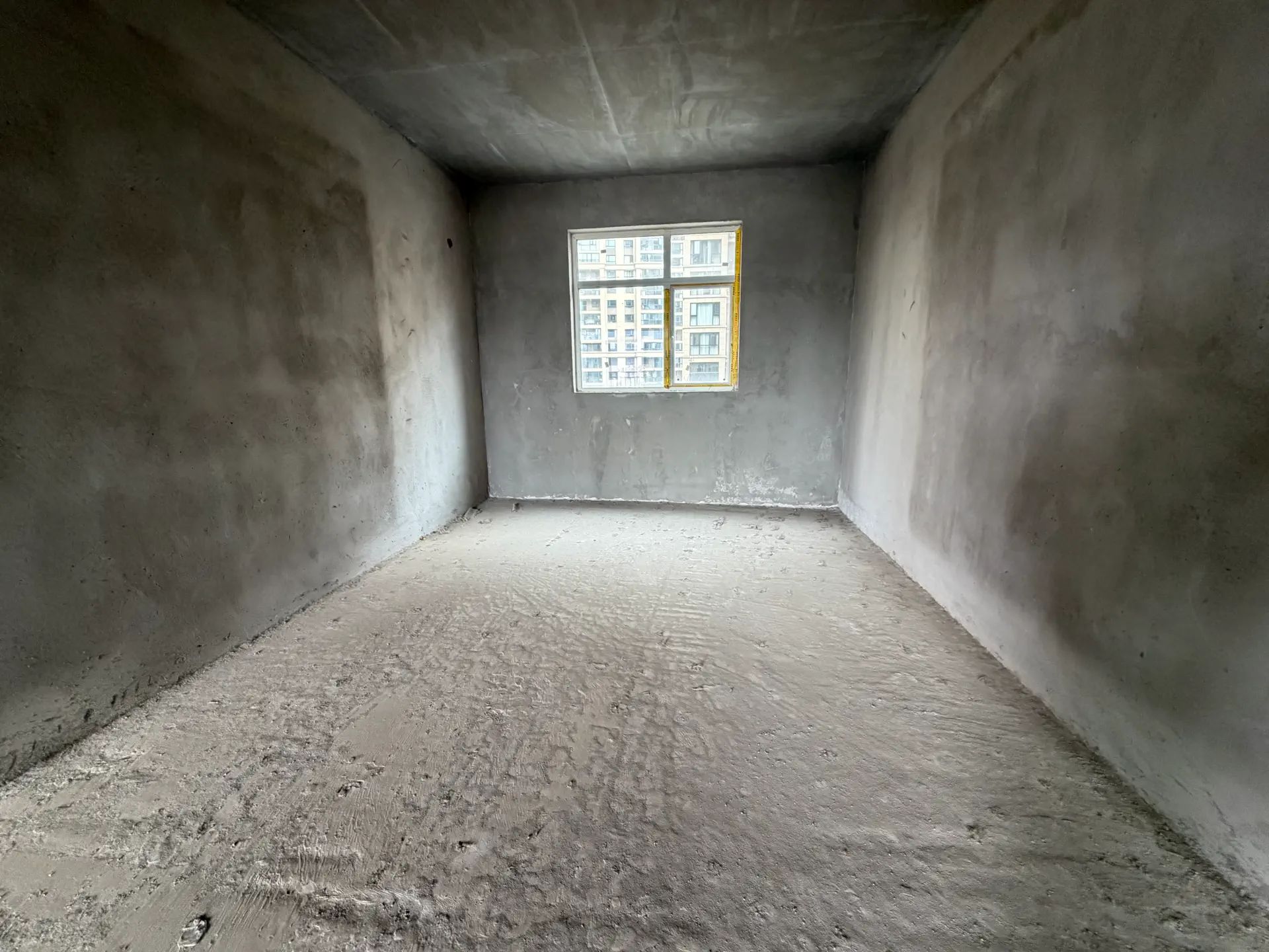 城南,沔阳清华园，电梯小高层，边户双阳台，证满二，一口价56.5