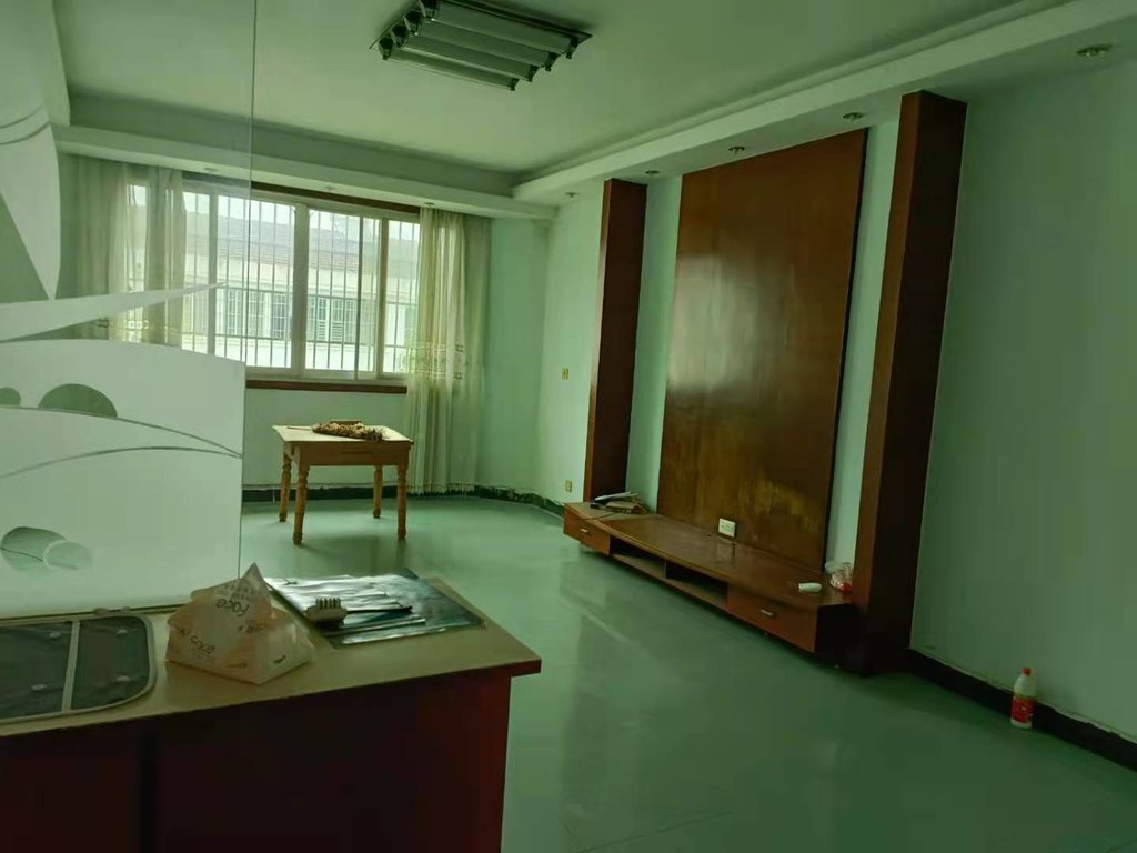 仙桃晓雪旁德政园布诺尼大三房看房诚意出租家电齐全