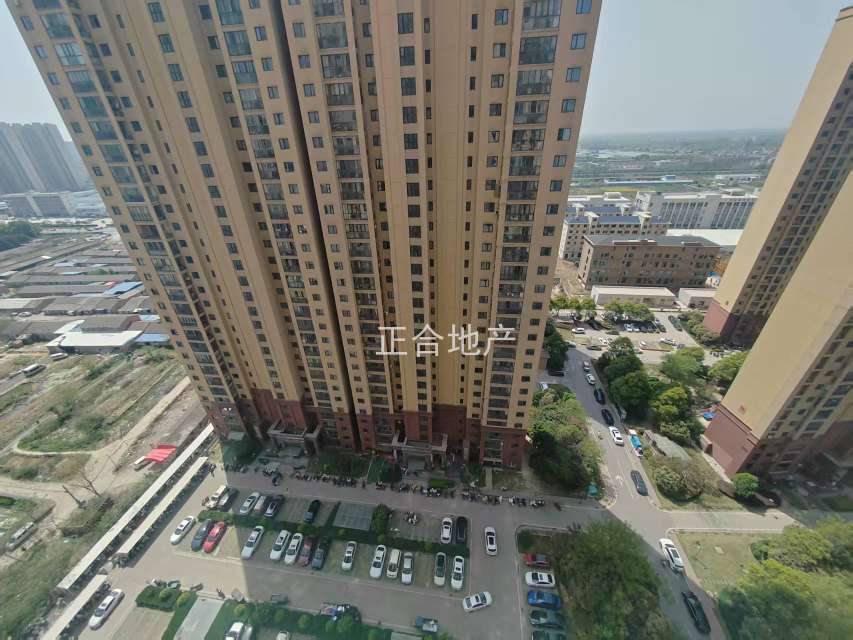 诚心出售，满庭春，供暖房，电梯好楼层，精装三房，仙桃xiao学新三中,证满二年