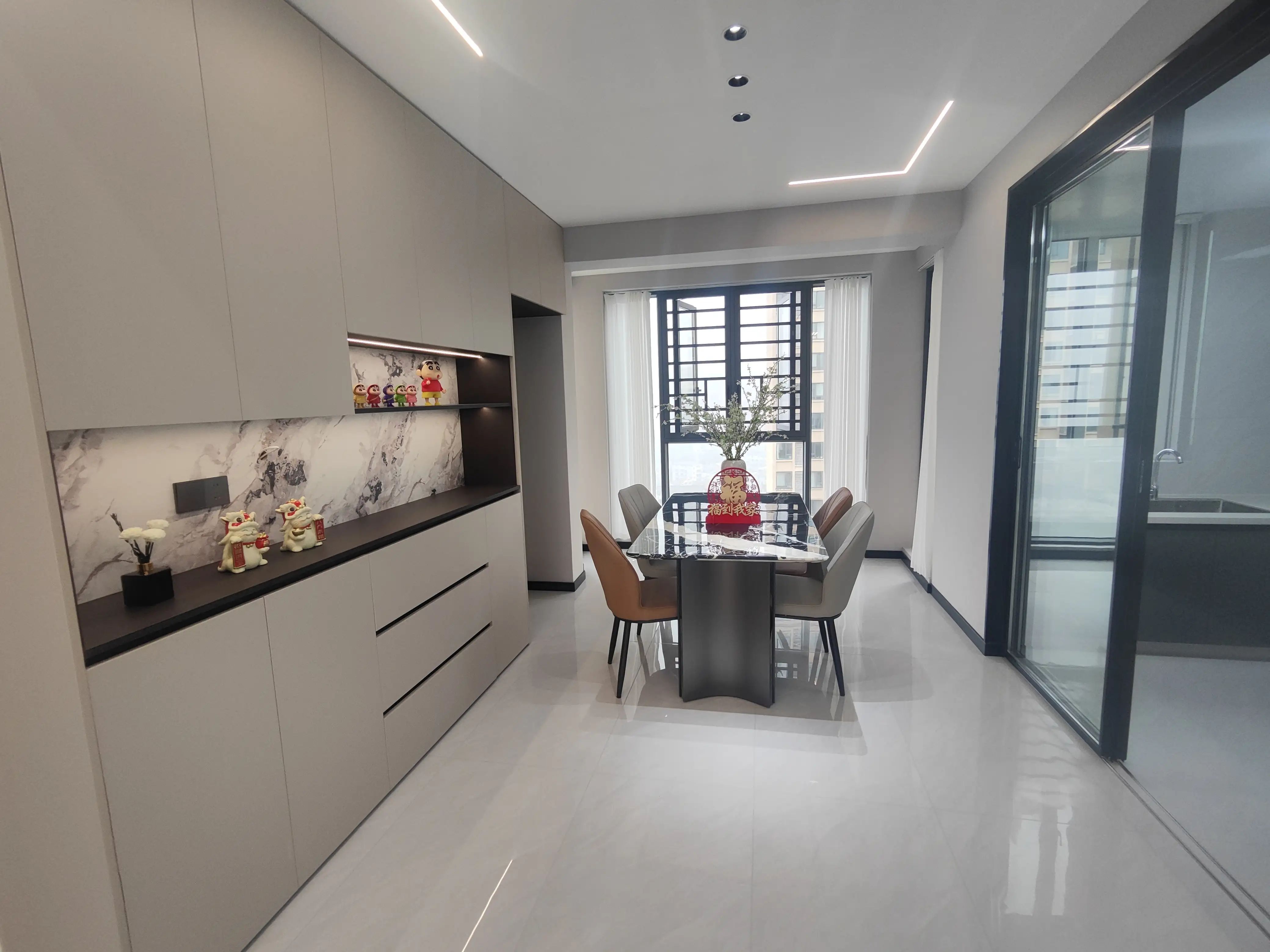 城南，南国明珠，精装大四房，送车位，好楼层，超大客餐厅，双阳台，证满二