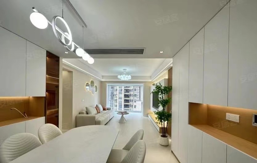 降价了，全新装修，送车位，轻she奶油风，中间好楼层，证满二