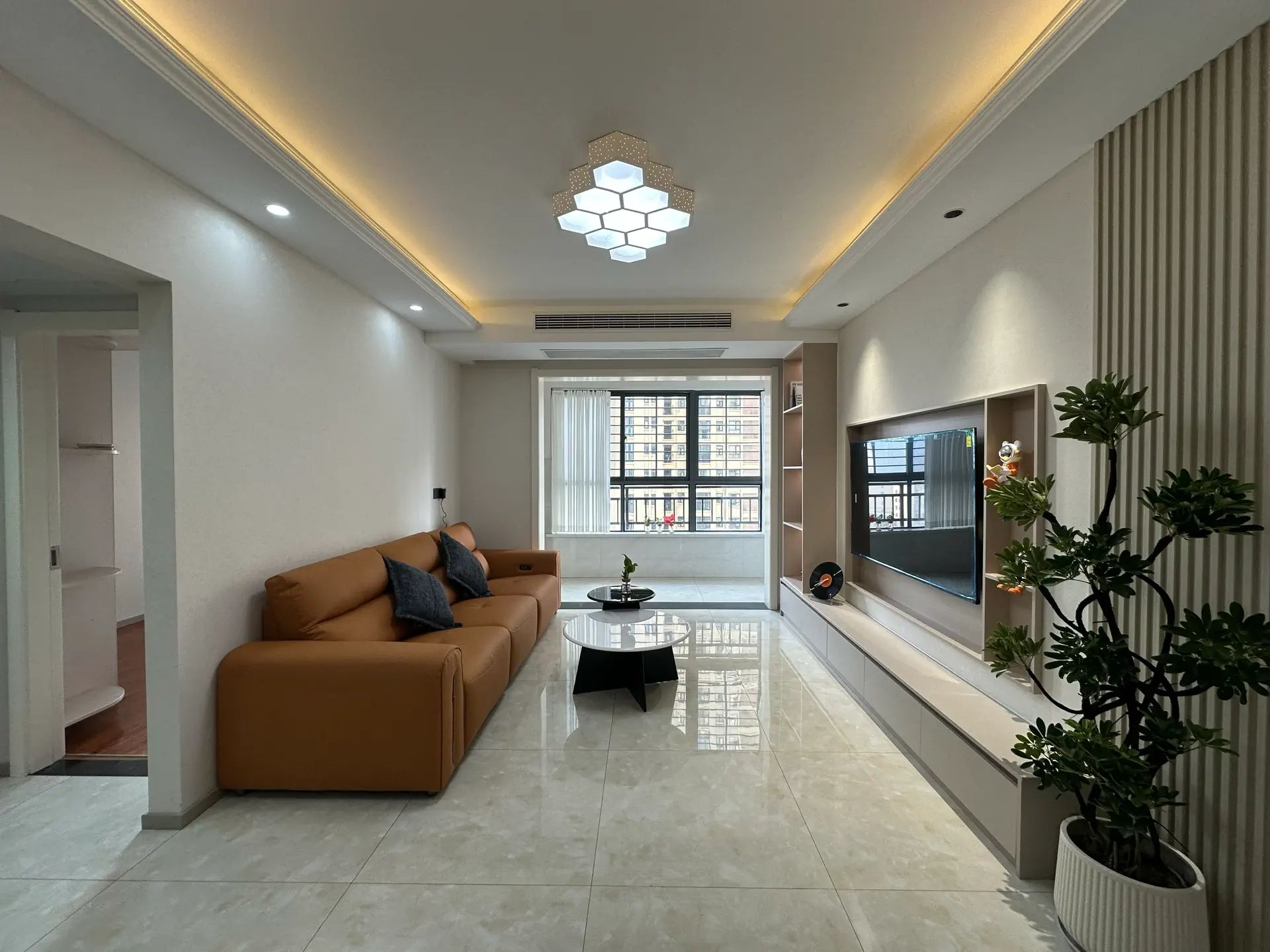 捡漏，和合国际五期，精装三房，长阳台，诚心出售，证满二，好楼层