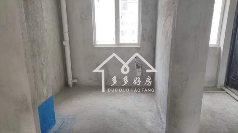 好房推荐，蓝天白云BMW，典范之作，南北通透，中间楼层