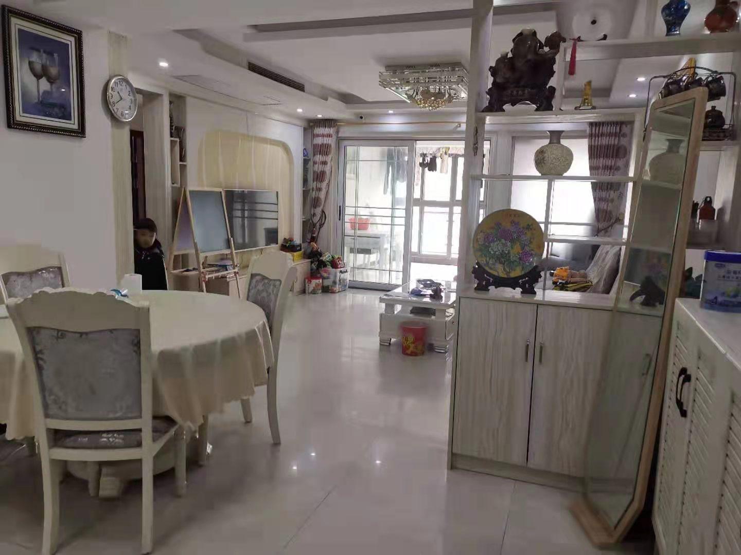 福星城精装三房南北通透诚意出售!