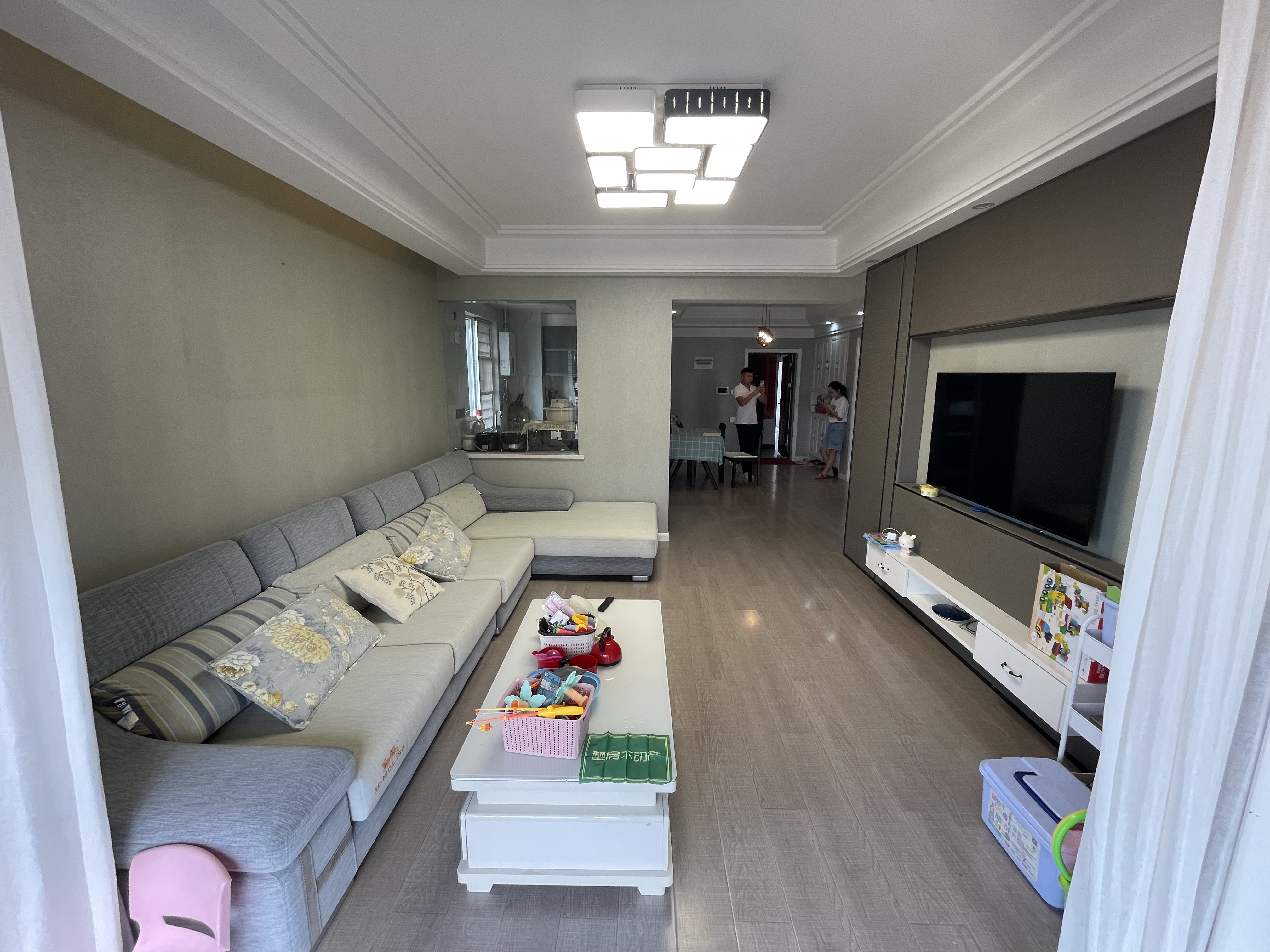 元泰未来城 城南 周边成熟小区多   采光好   装修成色新