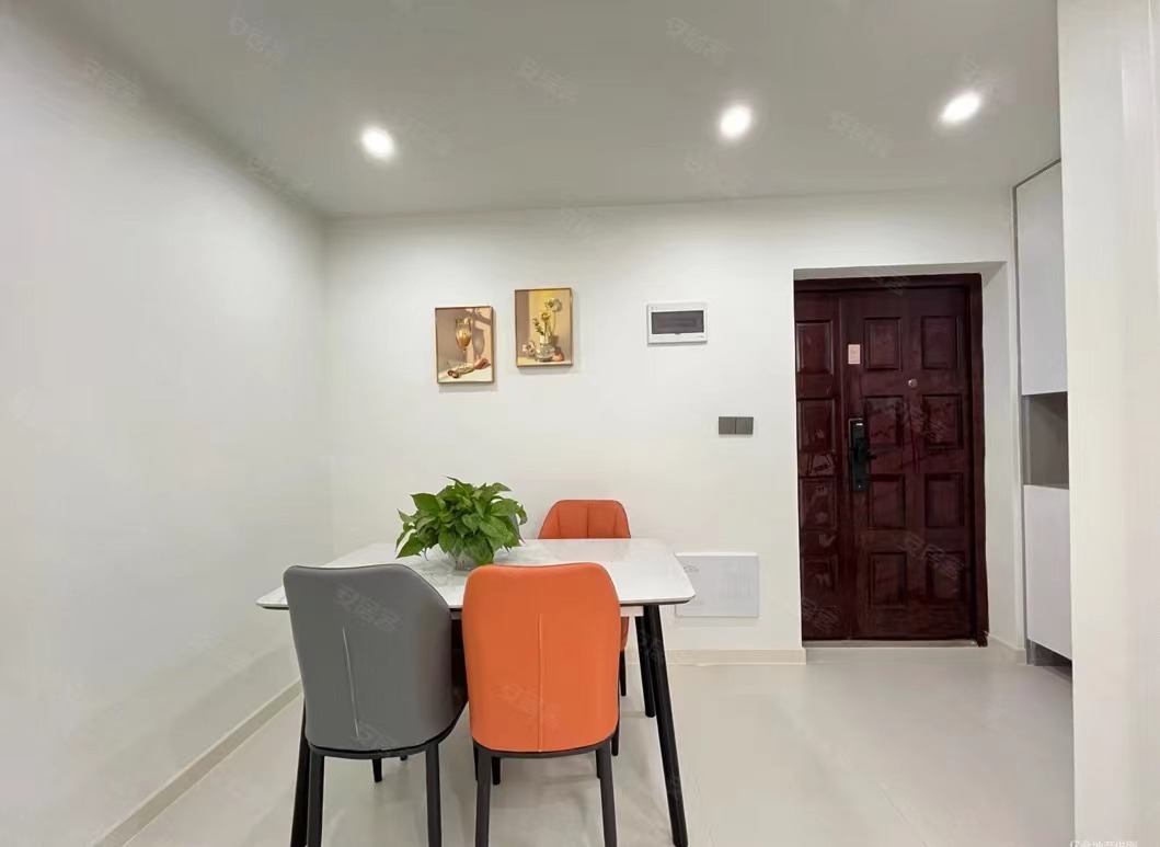 满庭春对面，队口仙桃xiao学，三中，证满二，一天未住