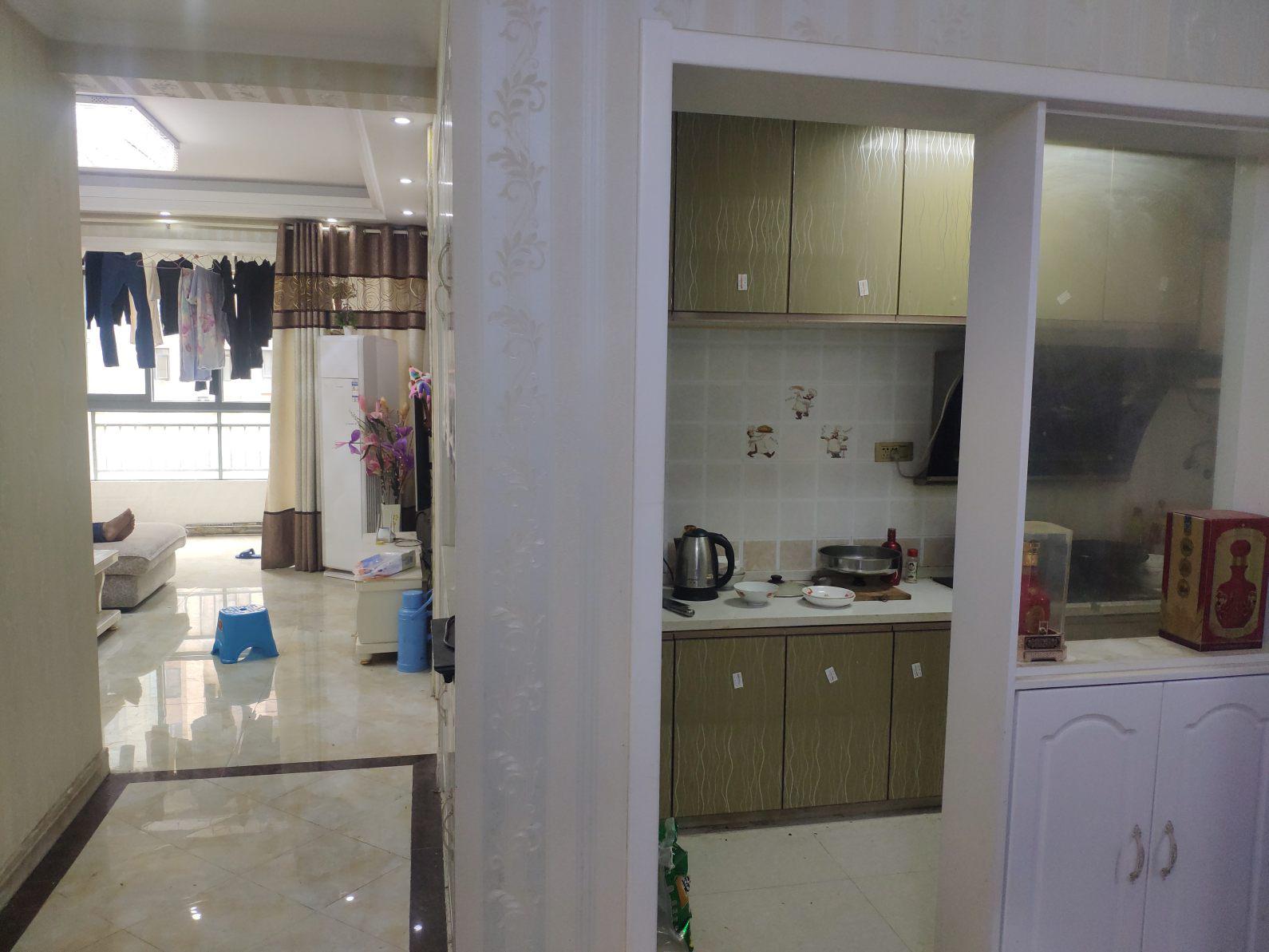 元泰未来城110平精装修3室2厅2卫78万