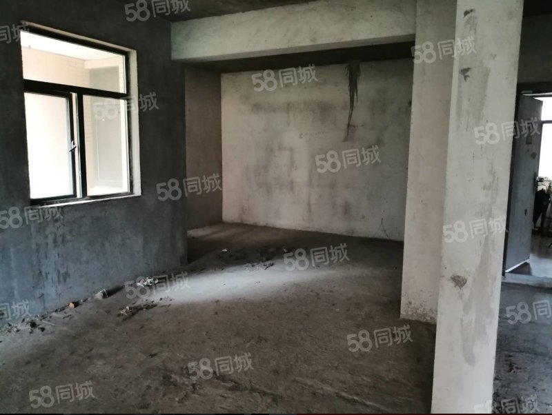 城南毛坯三房，证满二