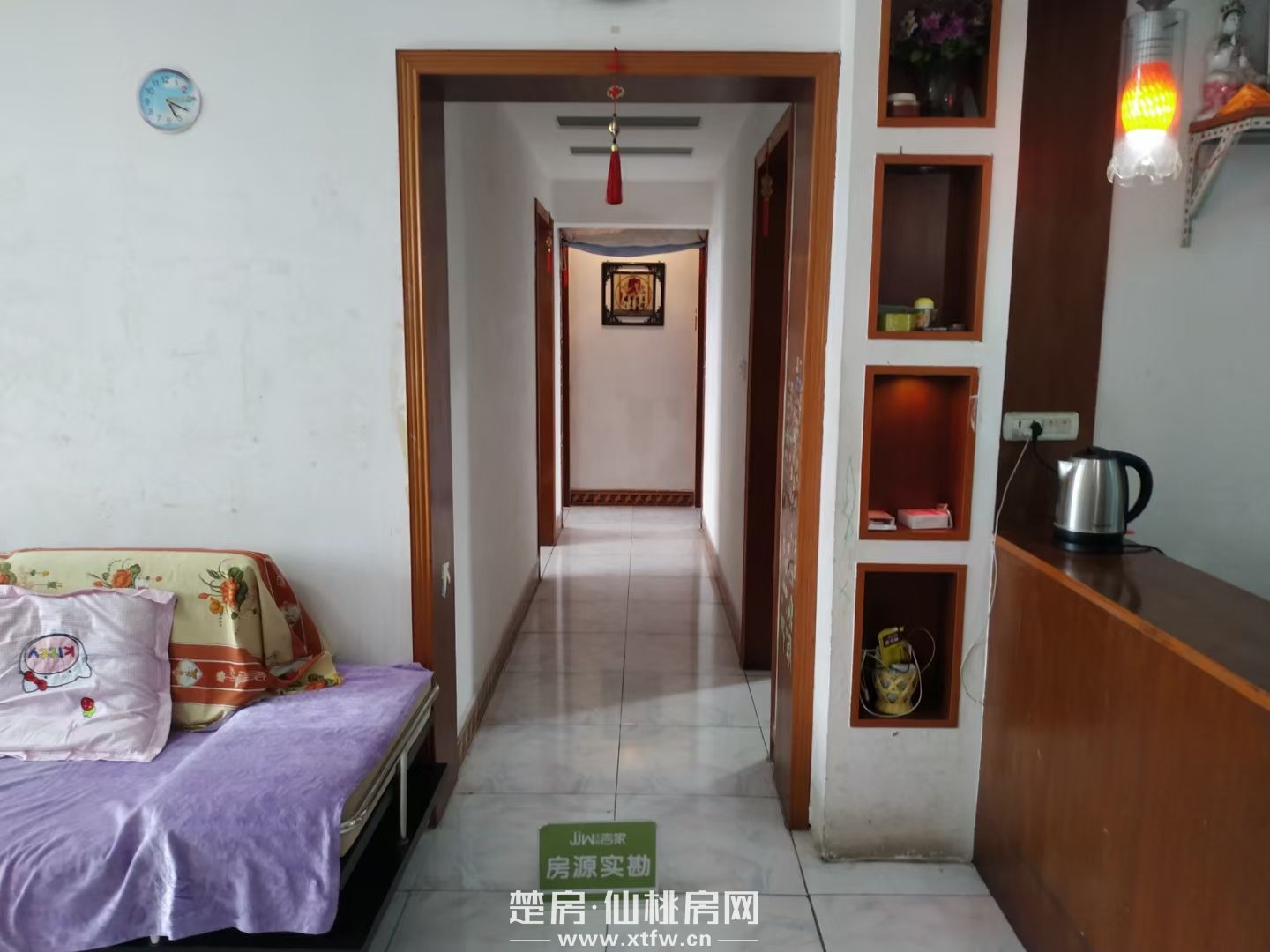 商城好邻居附近、市委招待所、大新路商圈地段、月亮湾酒店右边、138平米房加送138平超大阁楼储藏室