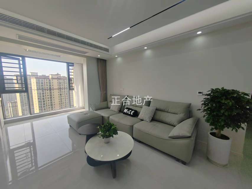 城南，新城壹号，电梯中间好楼层 ，精装三房二卫，双阳台，实验三小 新二中