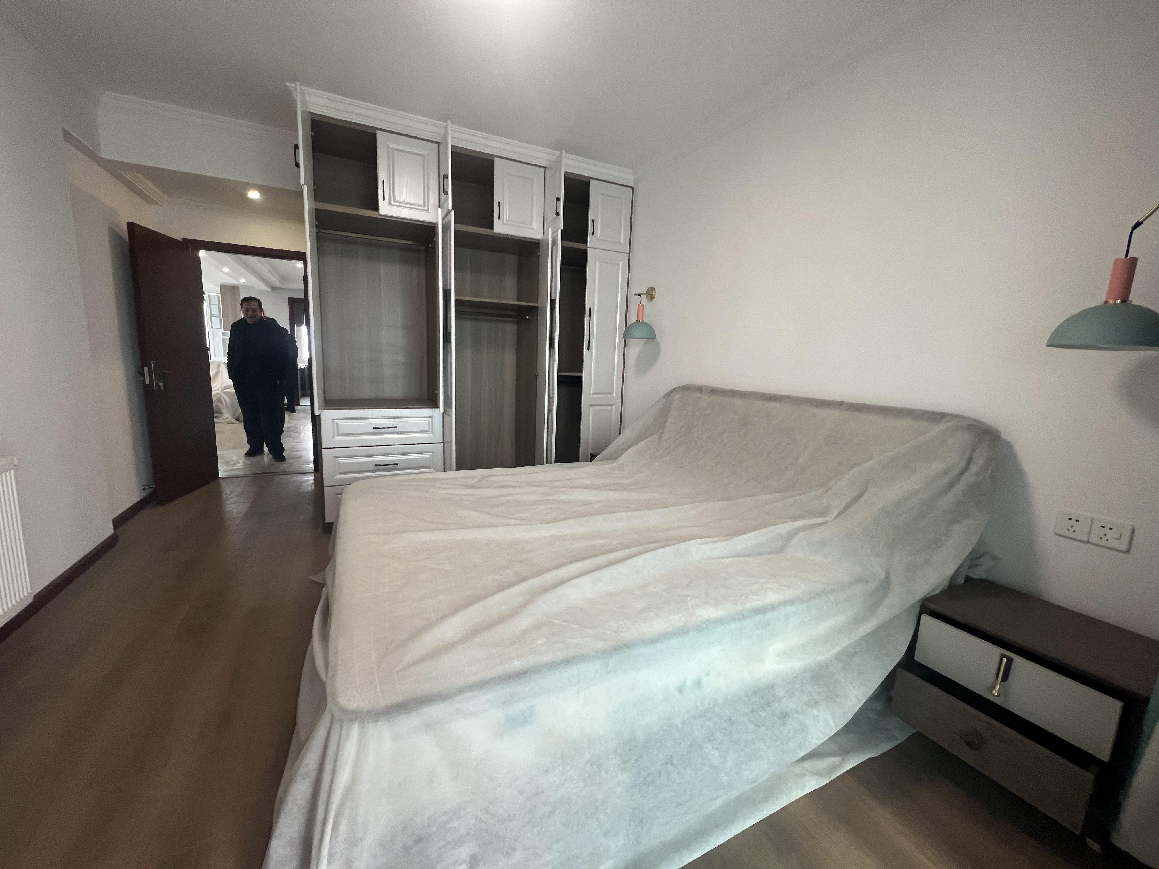 亏本急售，全屋品牌装修，好楼层，证满二